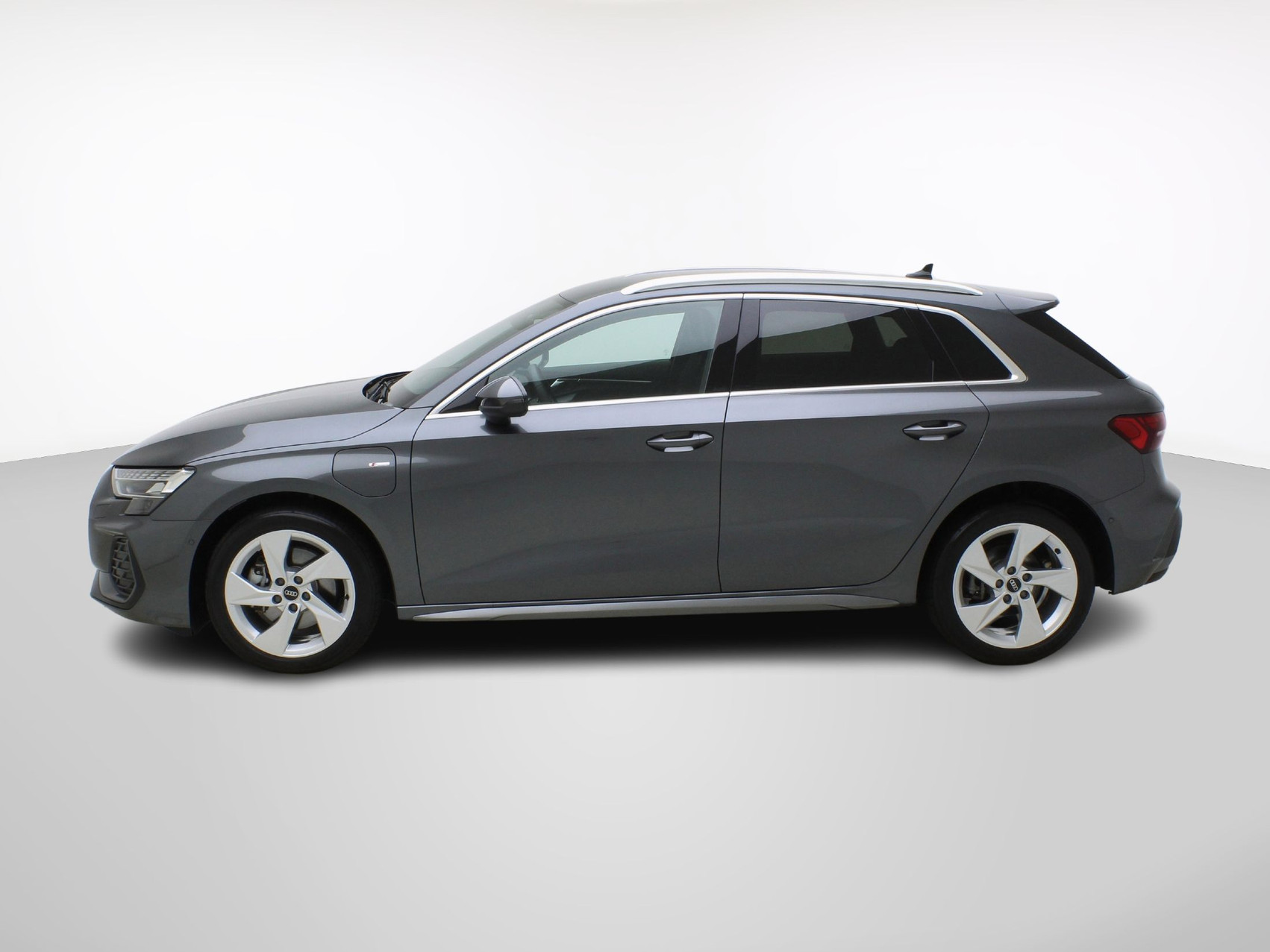 AUDI A3 Sportback 40 TFSI e S line S-Tronic **Audi Werksgarantie bis 08/2030**