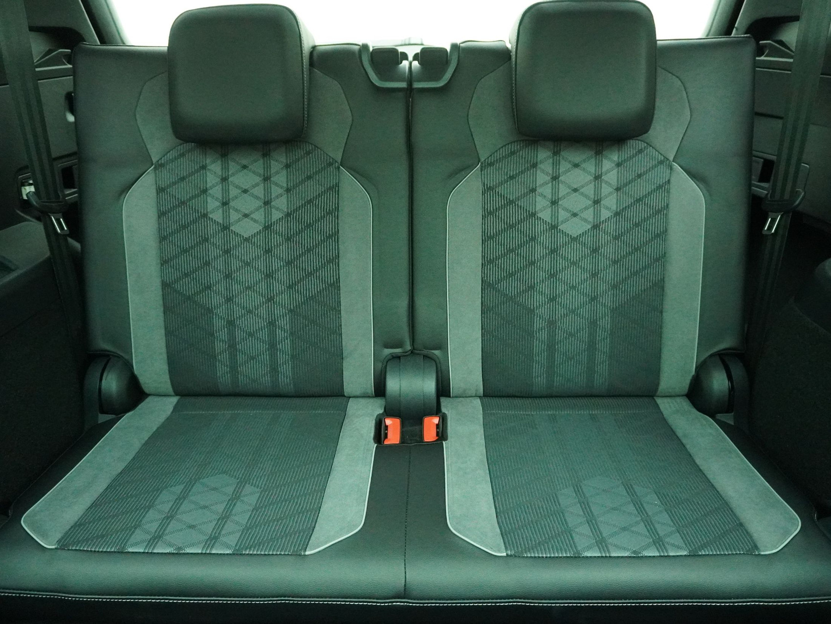 VW Tiguan Allspace 2.0 TSI DSG R-Line Black Style 4Motion