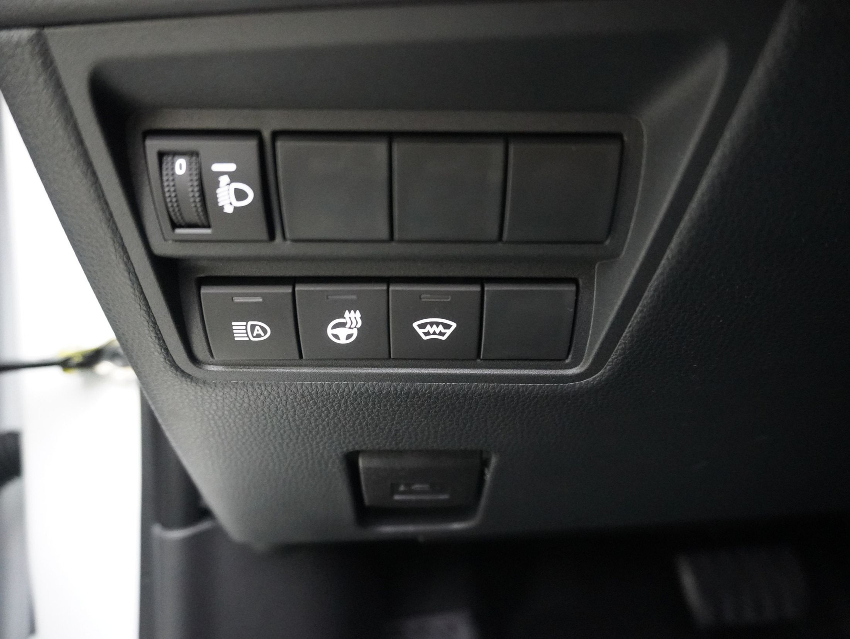 TOYOTA Yaris Cross 1.5 VVT-i HSD Trend AWD-i ** 4×4 **