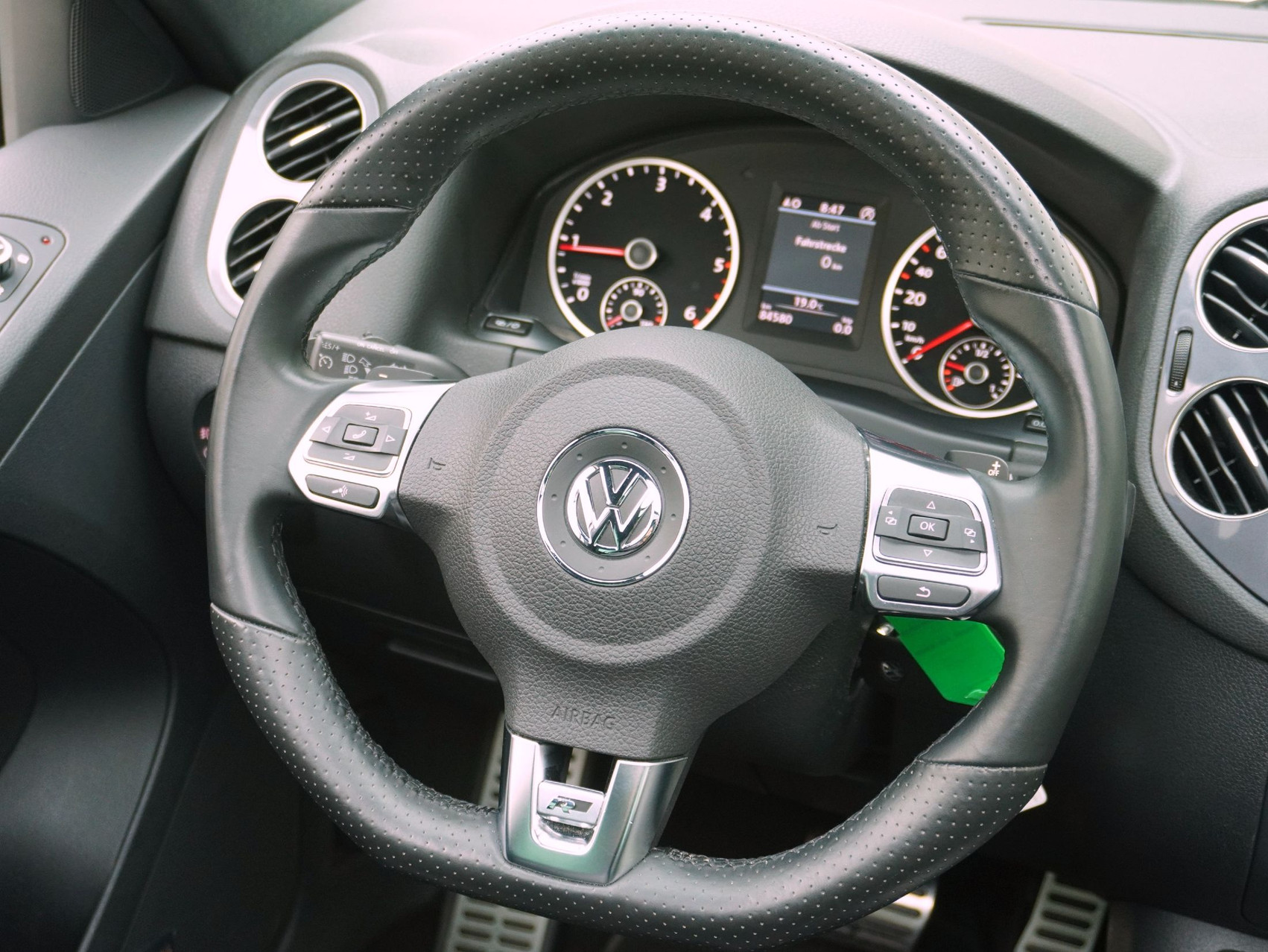 VW Tiguan 2.0 TDI DSG R-Line 4Motion