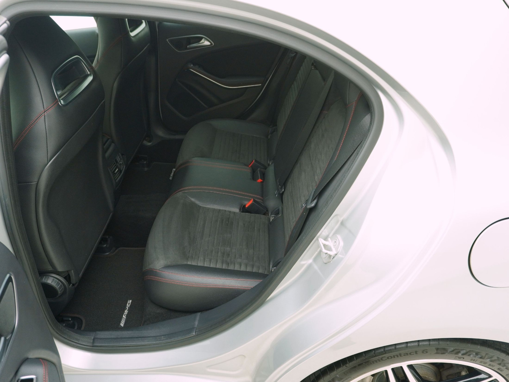 MERCEDES-BENZ A-Klasse A 220 CDI AMG Line 4matic