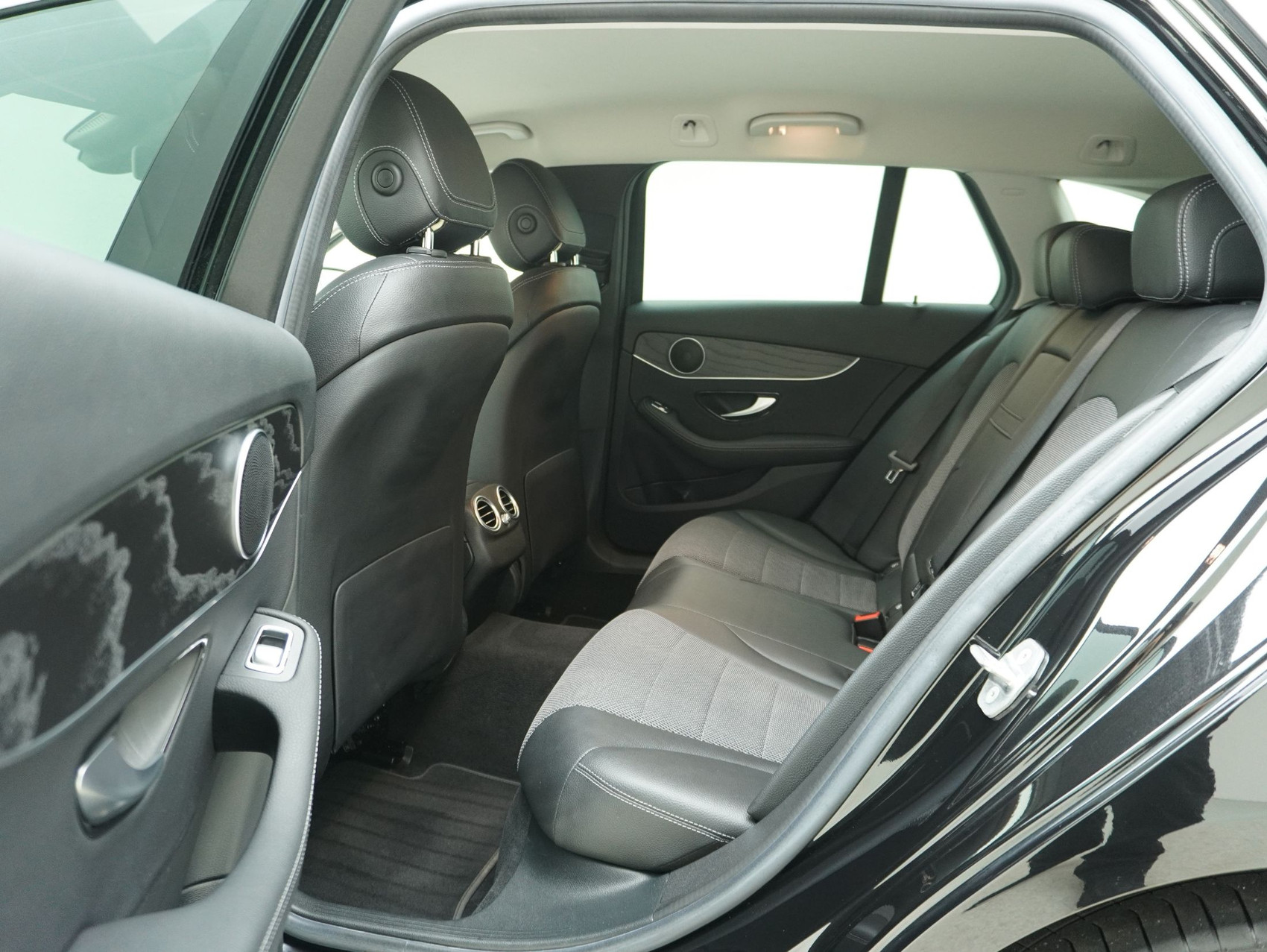 MERCEDES-BENZ C-Klasse C 300 de Avantgarde Kombi