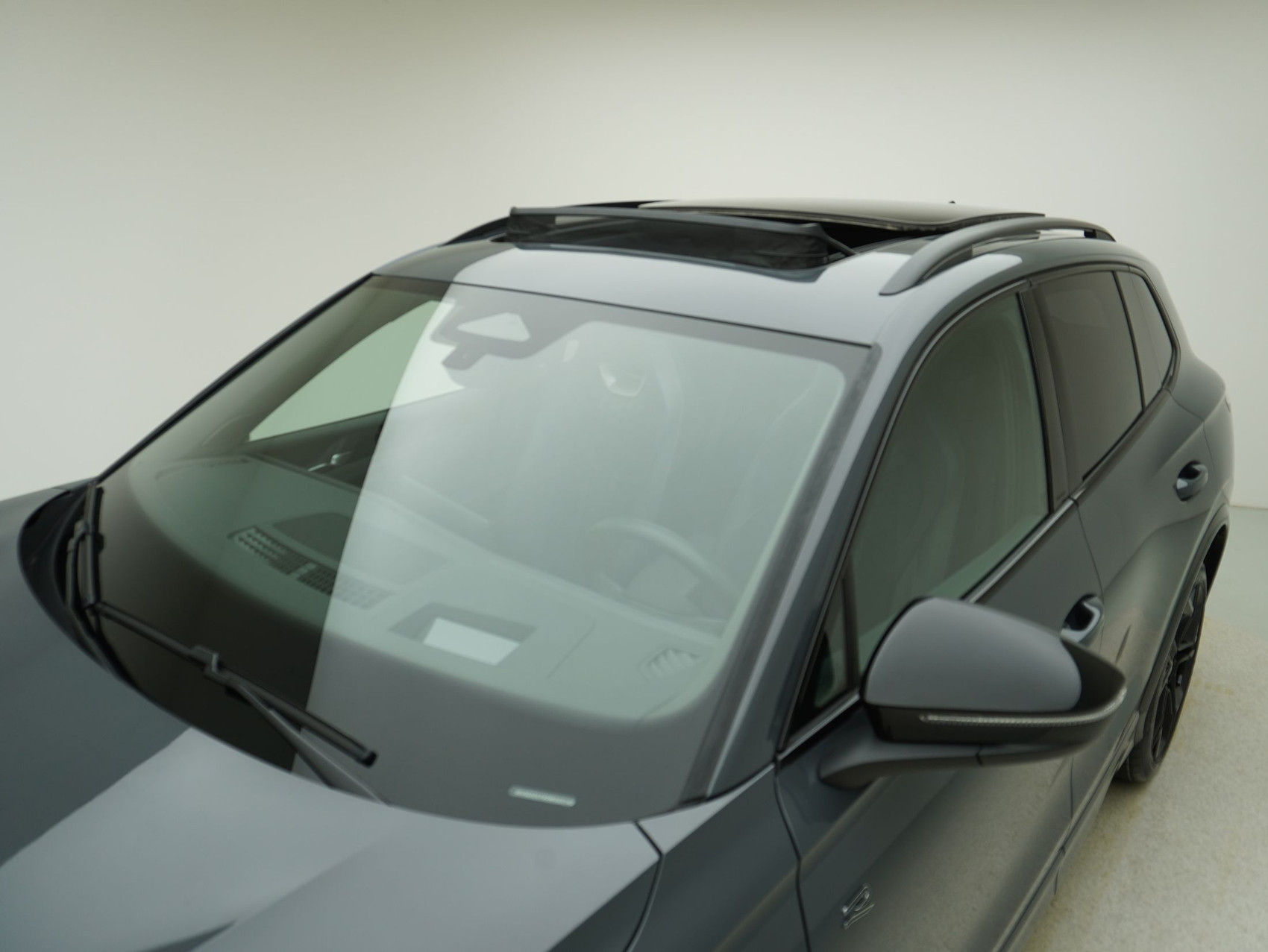 VW Tiguan 2.0 TSI DSG R-Line Black Style 4Motion (2025) **Head-Up / Harman-Kardon Soundsystem**