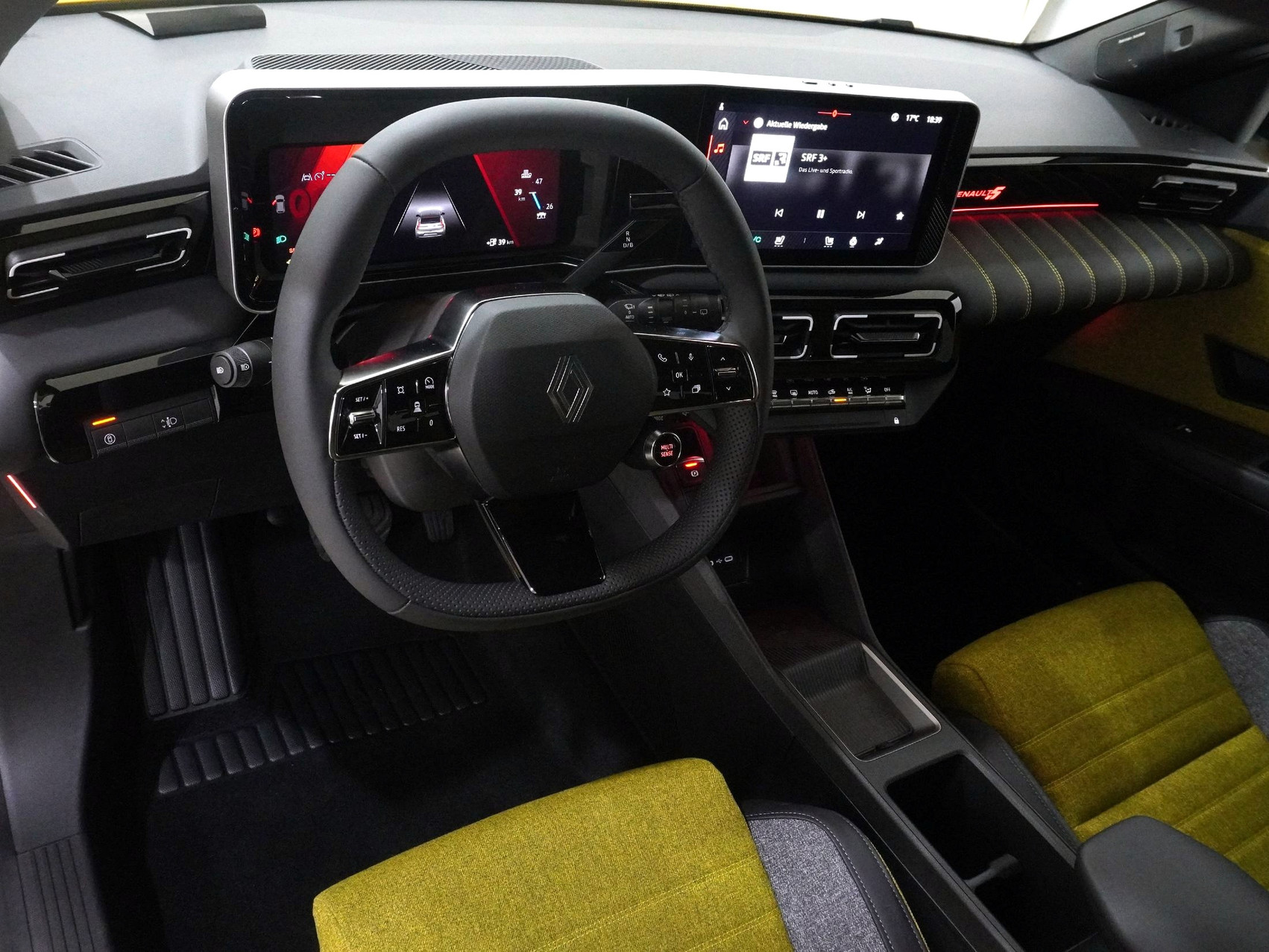 RENAULT R5 E-Tech Comfort Range iconic