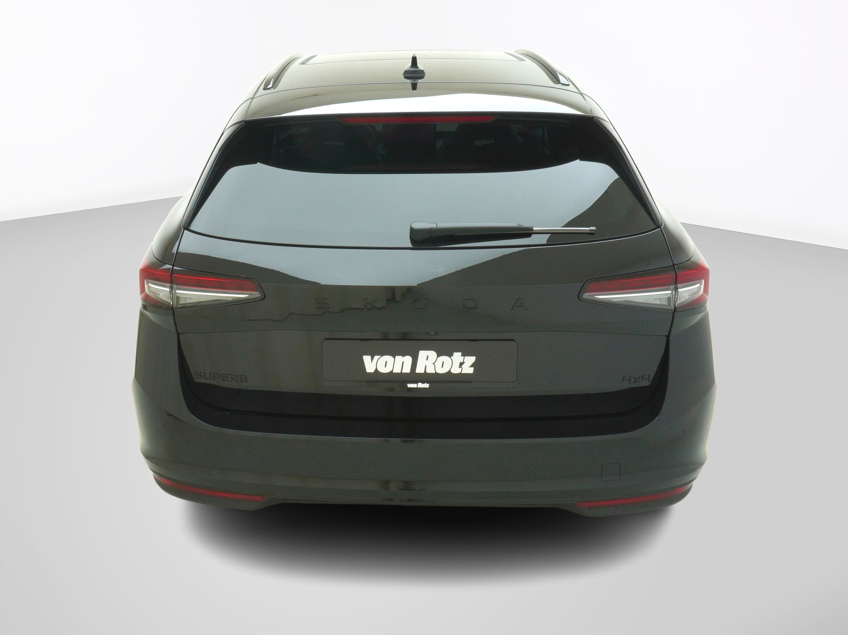 SKODA Superb 2.0 TSI Sportline 4×4 DSG