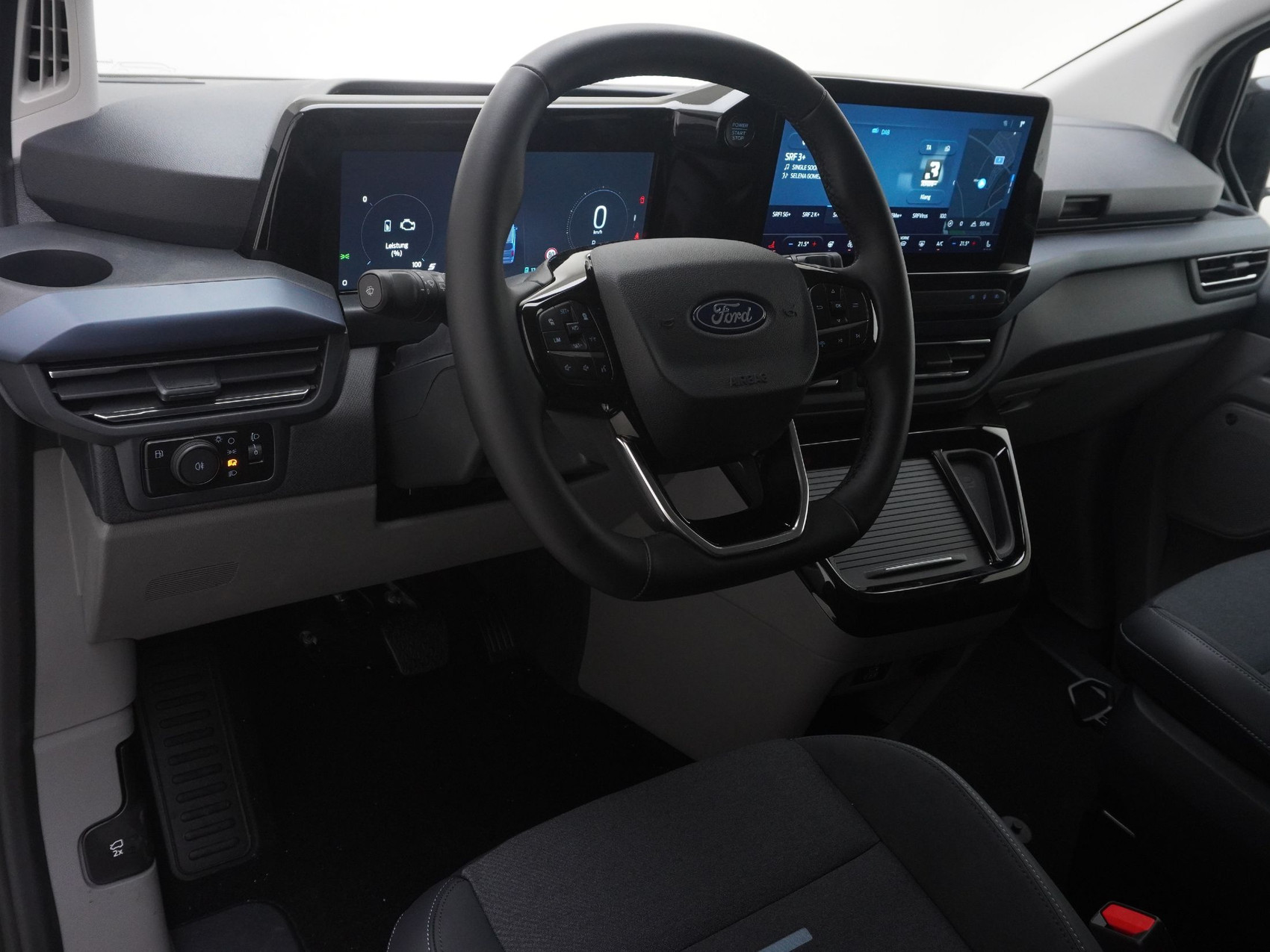 FORD Tourneo Custom L1 2.5 Plug-in-Hybrid Active