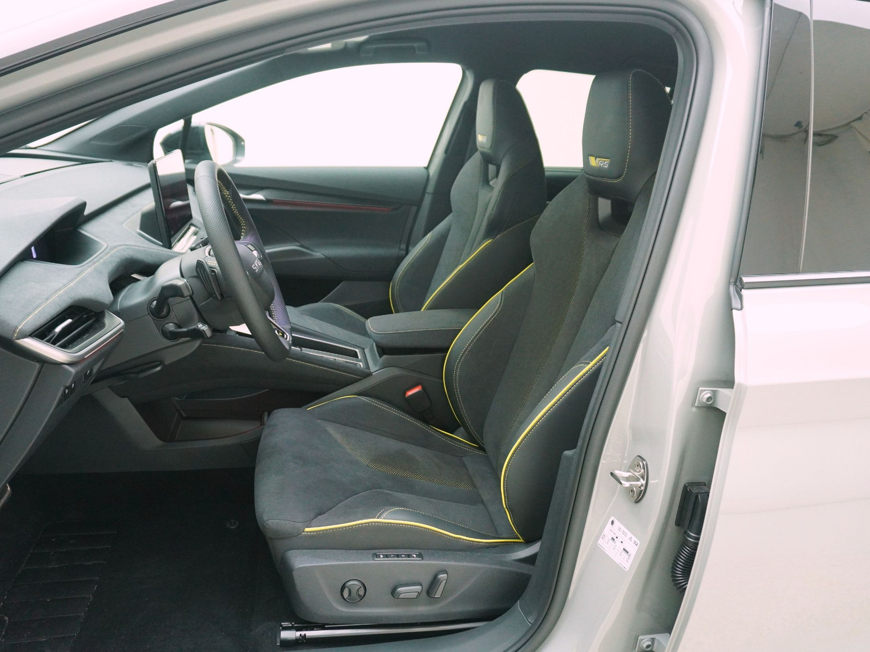 SKODA Elroq RS-Advanced 4×4