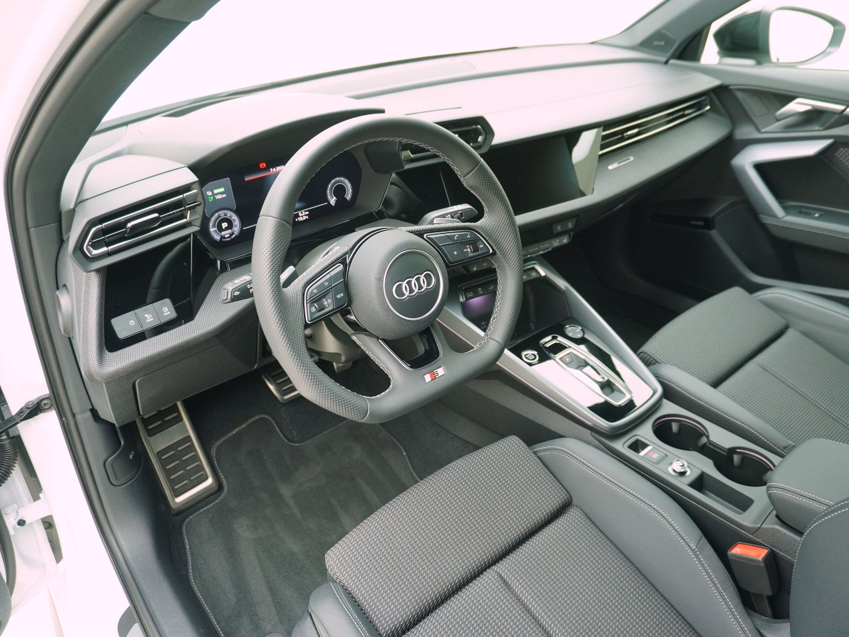 AUDI A3 Sportback 40 TFSI e S line S-Tronic **Audi Werksgarantie bis 04/2030**