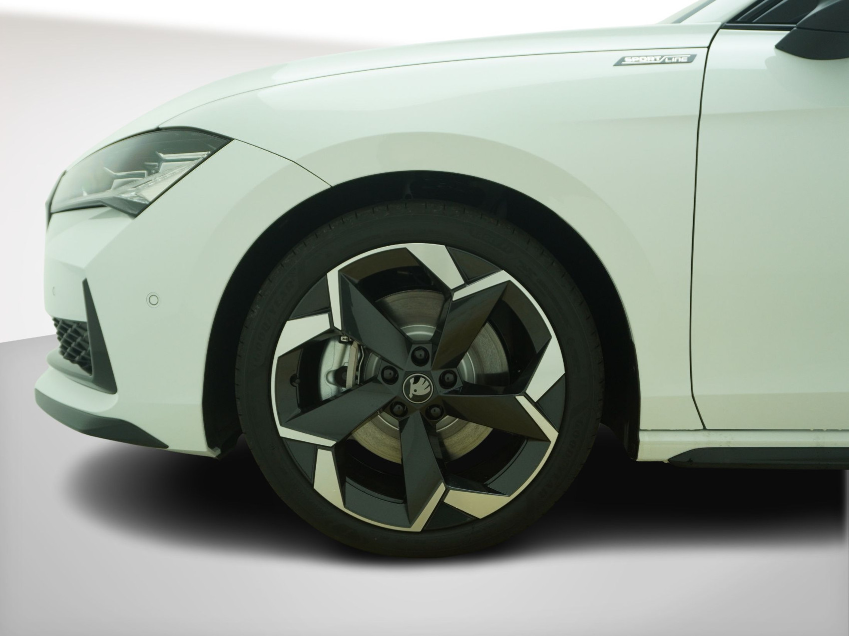 SKODA Superb 2.0 TDI Sportline 4×4 DSG