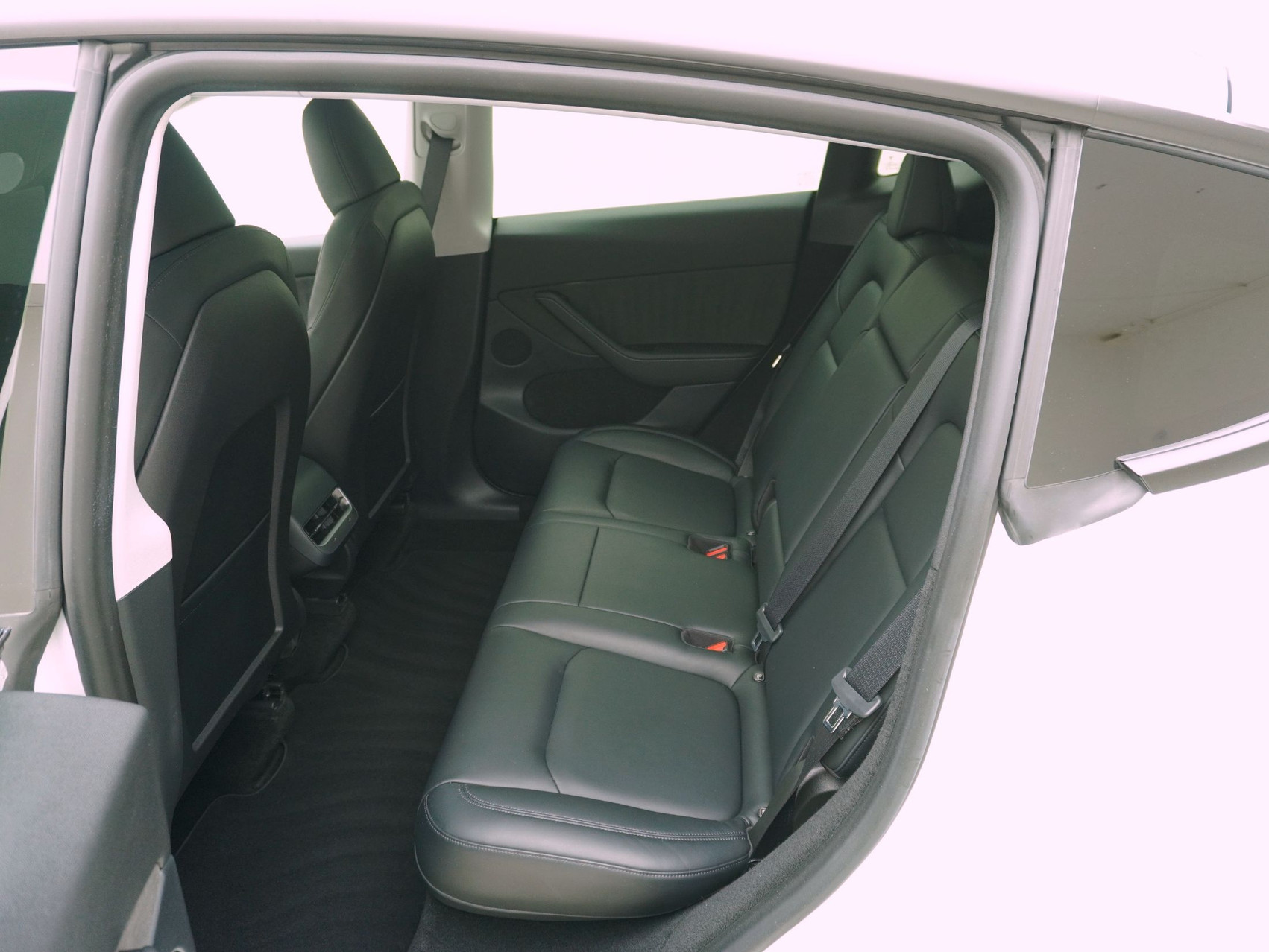 TESLA Model Y Long Range Dual AWD