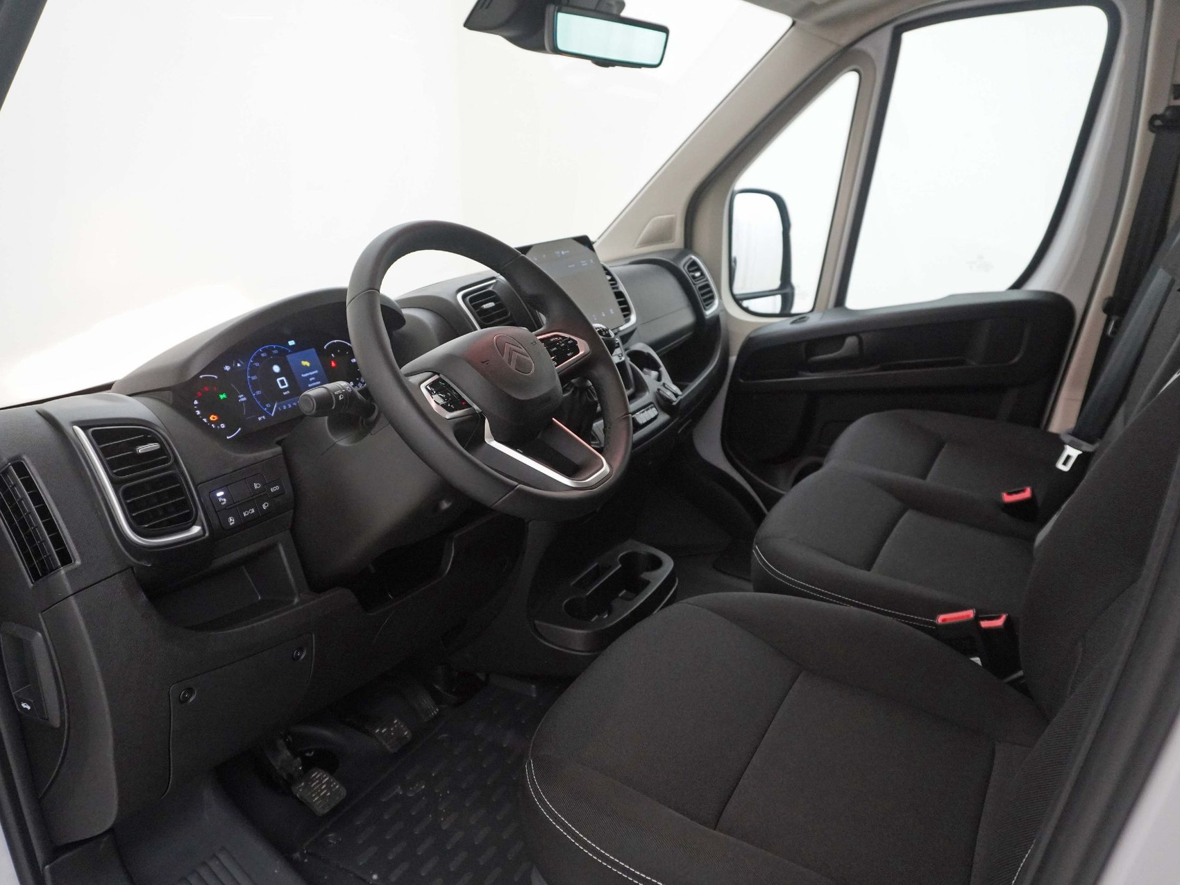 CITROËN Jumper Kaw. 35 L2H2 verglast 2.2 BlueHDi 140 S/S