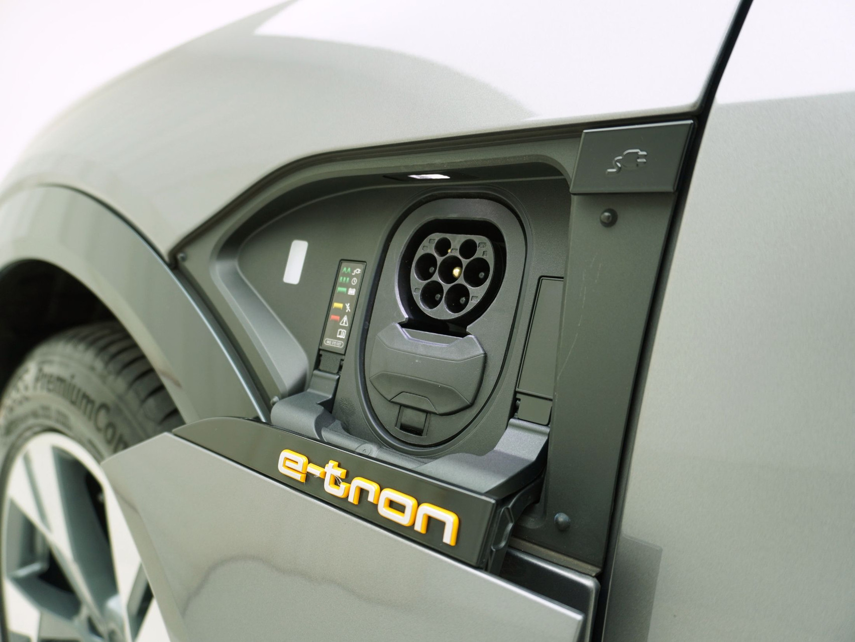 AUDI e-tron 55 Advanced quattro