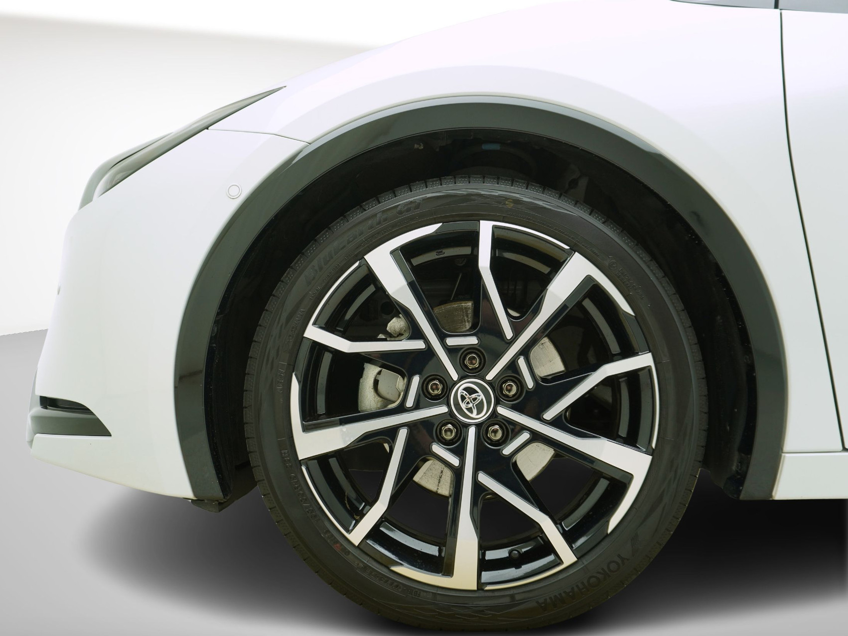 TOYOTA Prius 2.0 Plug-In-Hybrid Premium