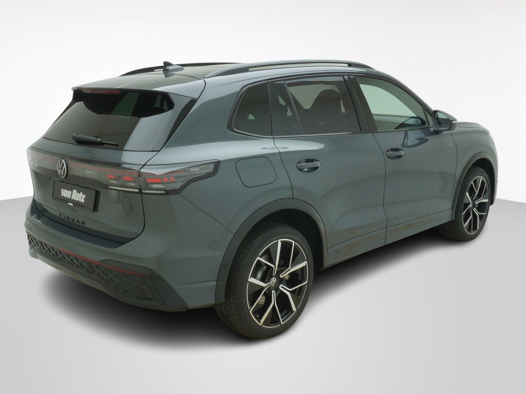 VW Tiguan 2.0 TSI R-Line 4Motion