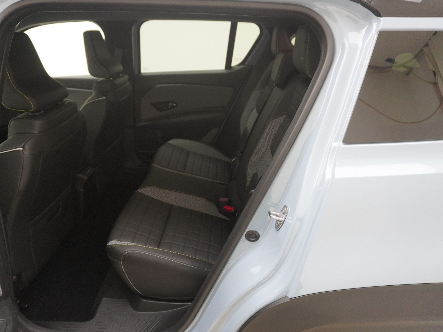 RENAULT R4 E-Tech Comfort Range iconic