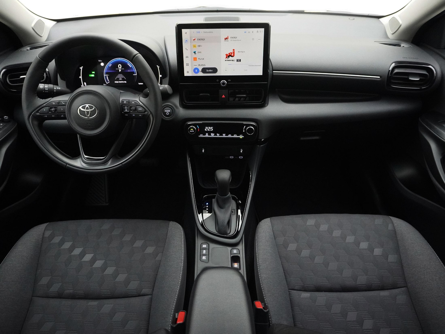 TOYOTA Yaris 1.5 VVT-i HSD Trend ** mit Lenkradheizung **