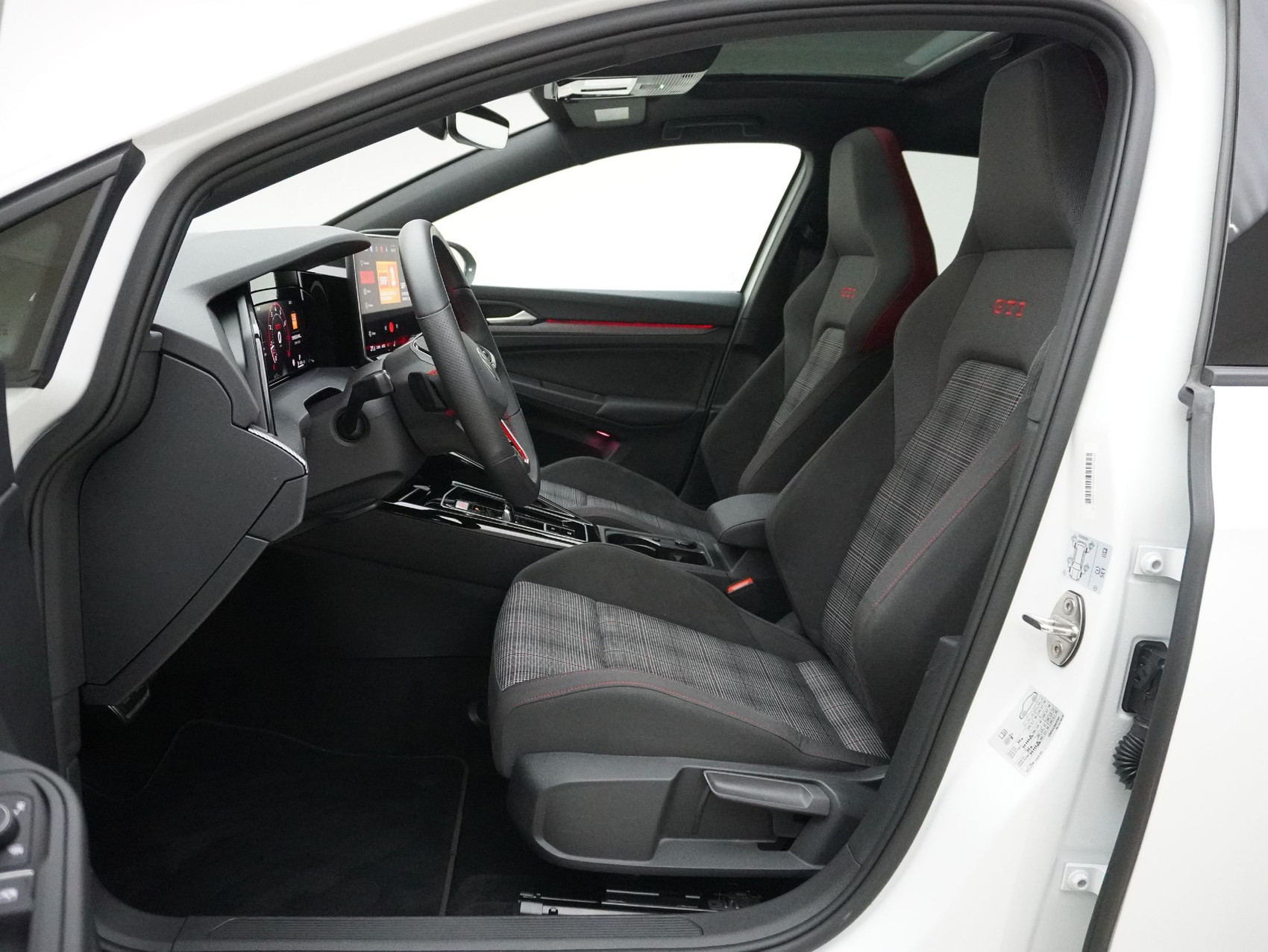 VW Golf 8.5 2.0 TSI DSG GTI Black Style (2025) ** Harman/Kardon / Head-Up / Panoramadach **