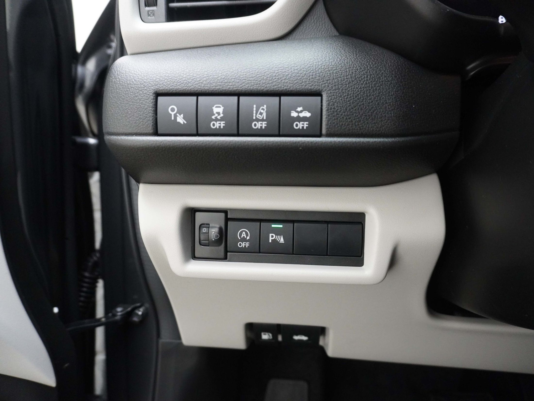 SUZUKI Swift 1.2 Sakura Hybrid
