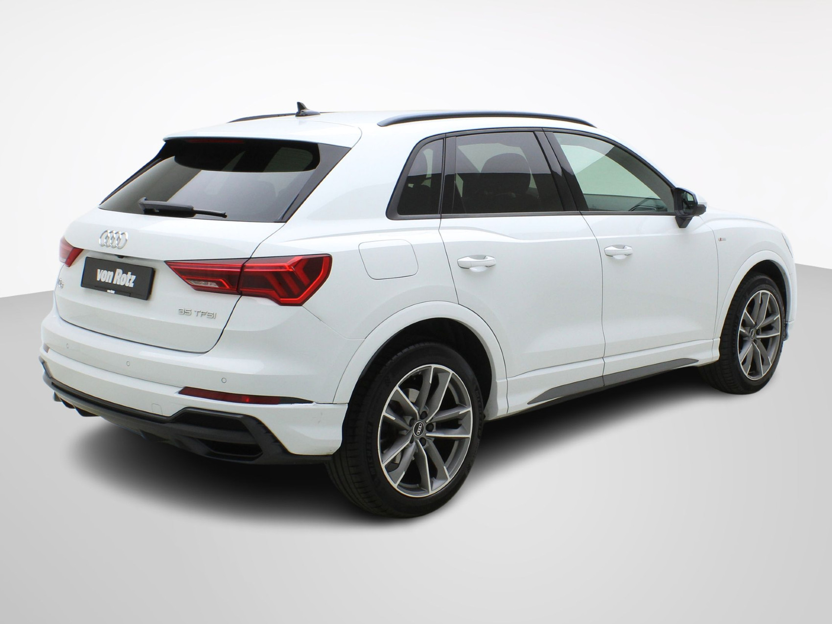 AUDI Q3 35 TFSI S line S-Tronic