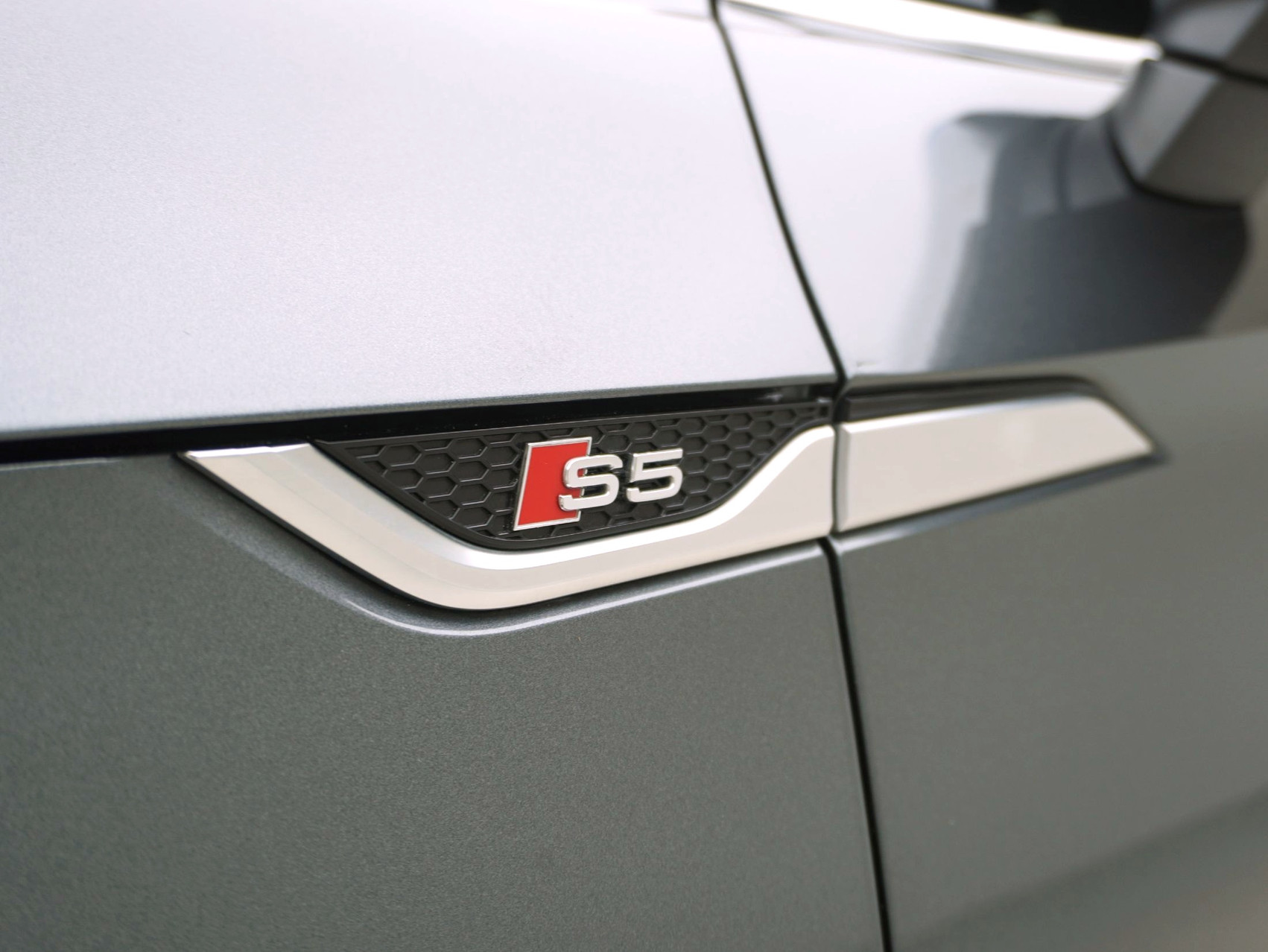 AUDI S5 Cabriolet 3.0 V6 TFSI quattro T-Tronic **Audi Garantie bis 10/2029**