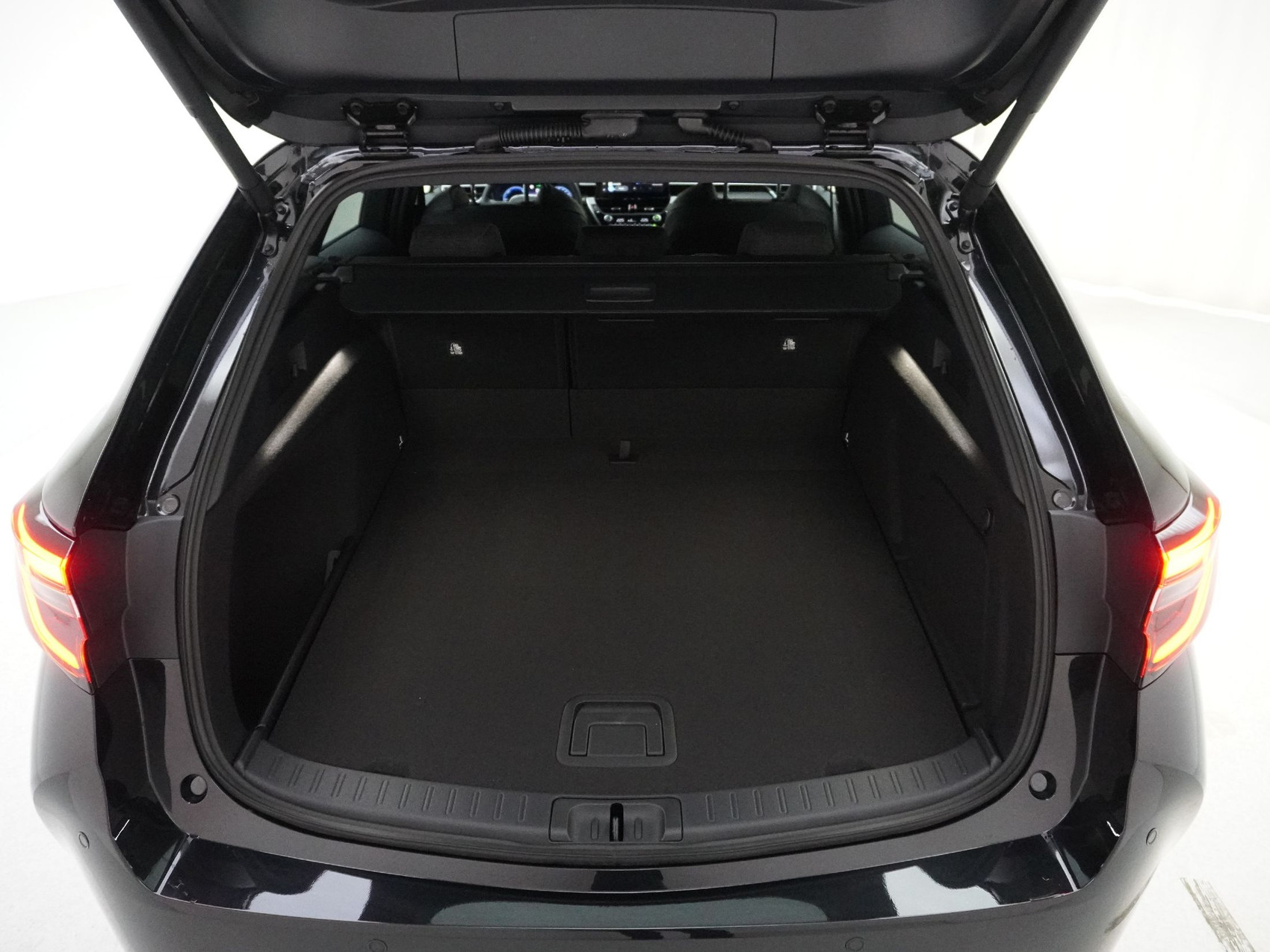 TOYOTA Corolla Touring Sports 2.0 HSD Trend