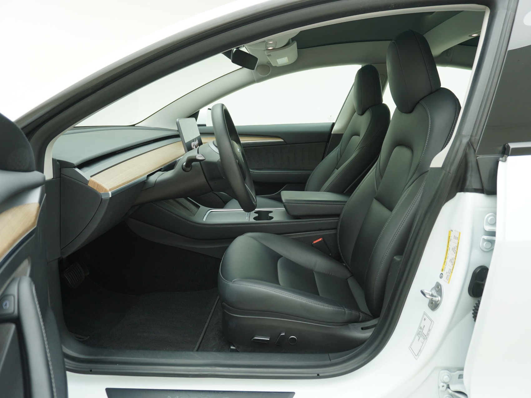 TESLA Model 3 Standart Range Plus RWD