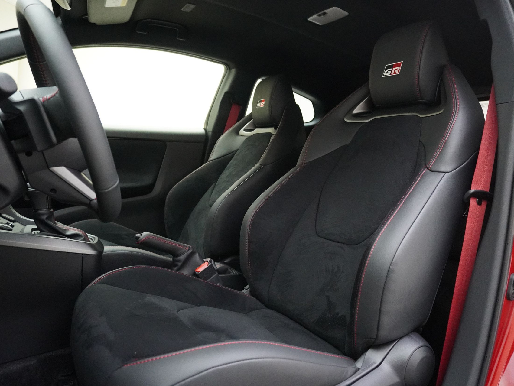 TOYOTA GR Yaris 1.6 Turbo Sport 4×4 ** Automat **