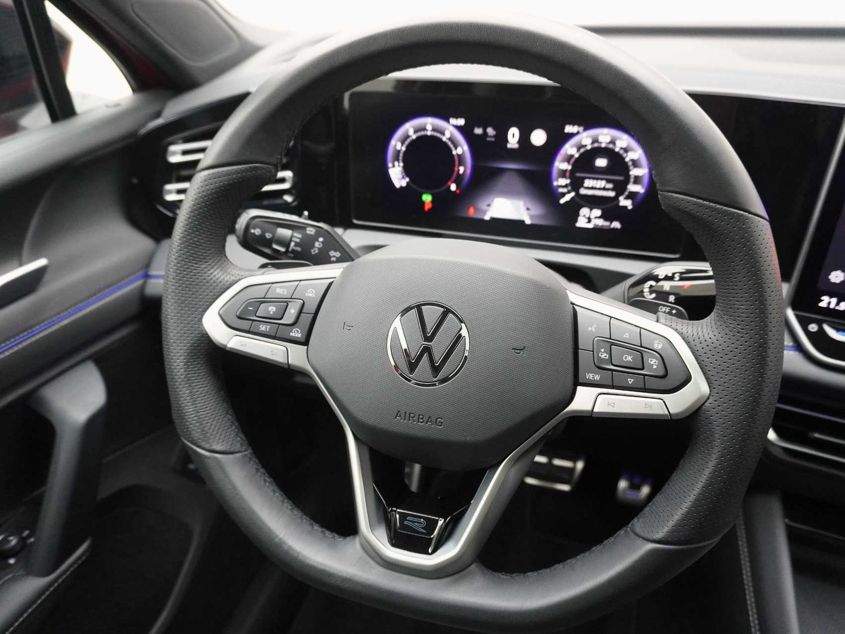 VW Tiguan 2.0 TSI DSG R-Line Black Style 4Motion (2025)