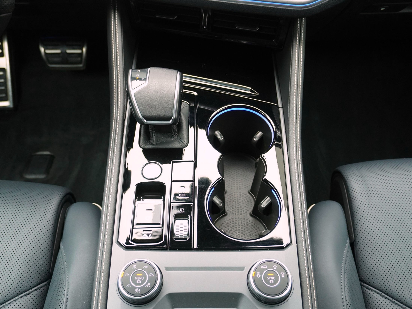 VW Touareg 3.0 TDI R-Line Black Style 4Motion **Vollausstattung**