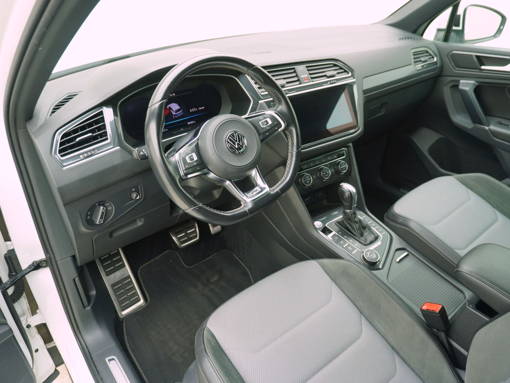 VW Tiguan 2.0 TSI DSG R-Line 4Motion