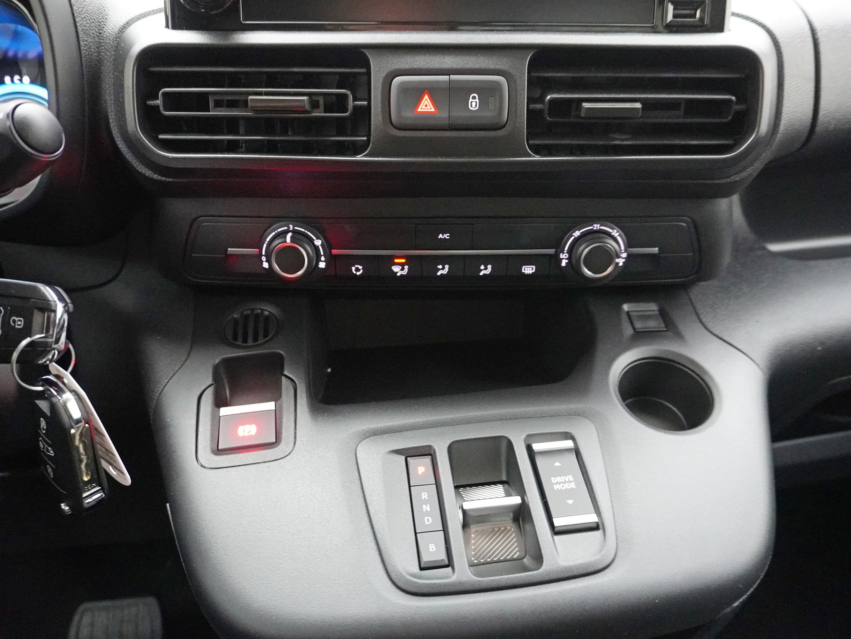 CITROËN ë-Berlingo M erhöhte Nutzlast 50kWh Swiss Edition ***Inklusive Navigation***