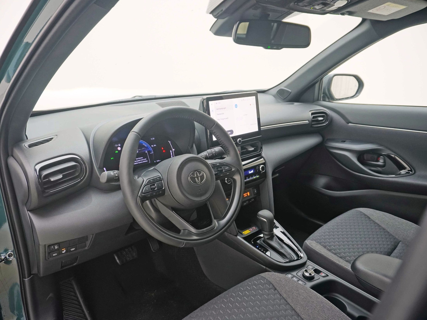 TOYOTA Yaris Cross 1.5 HSD Trend AWD-i ** 4×4 **