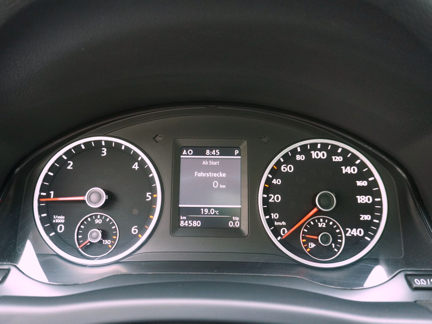 VW Tiguan 2.0 TDI DSG R-Line 4Motion