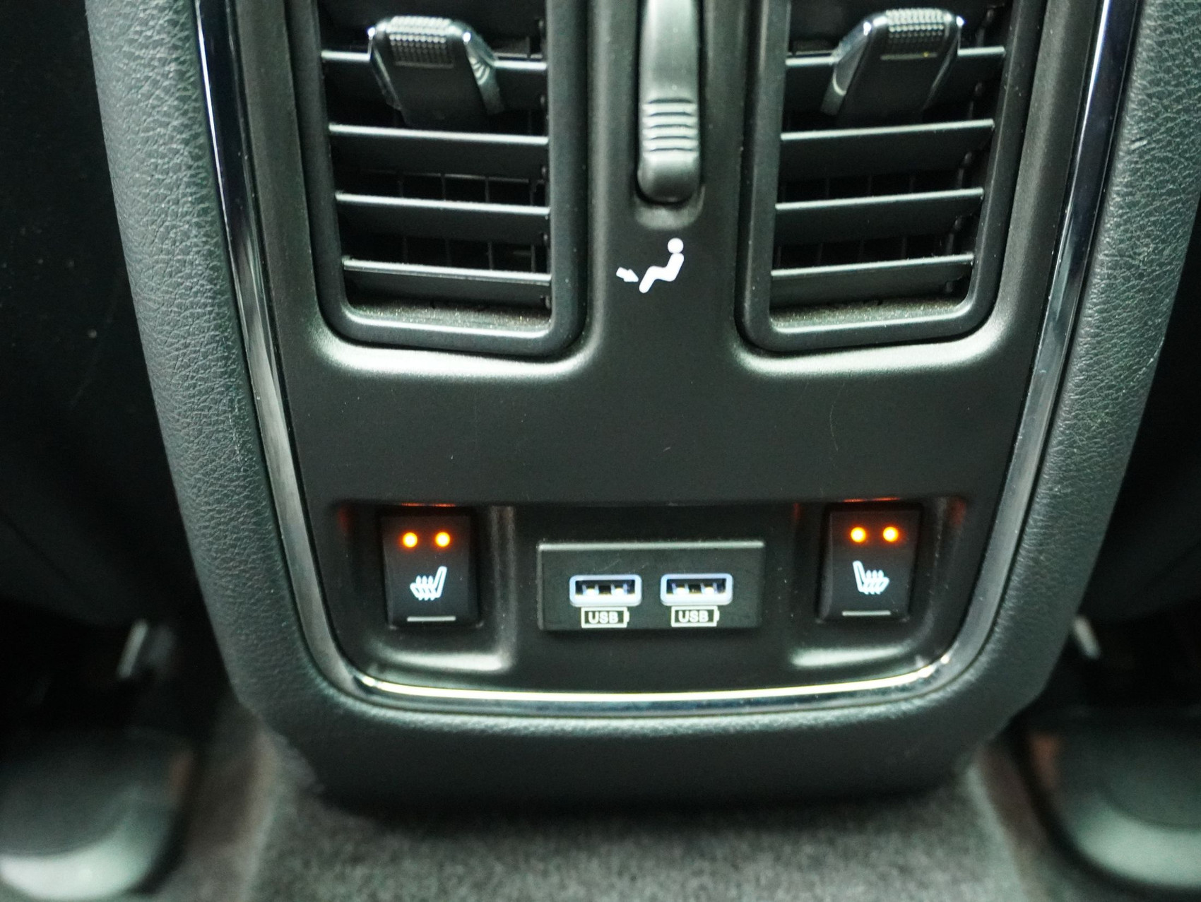 JEEP Grand Cherokee 6.4 V8 HEMI SRT8