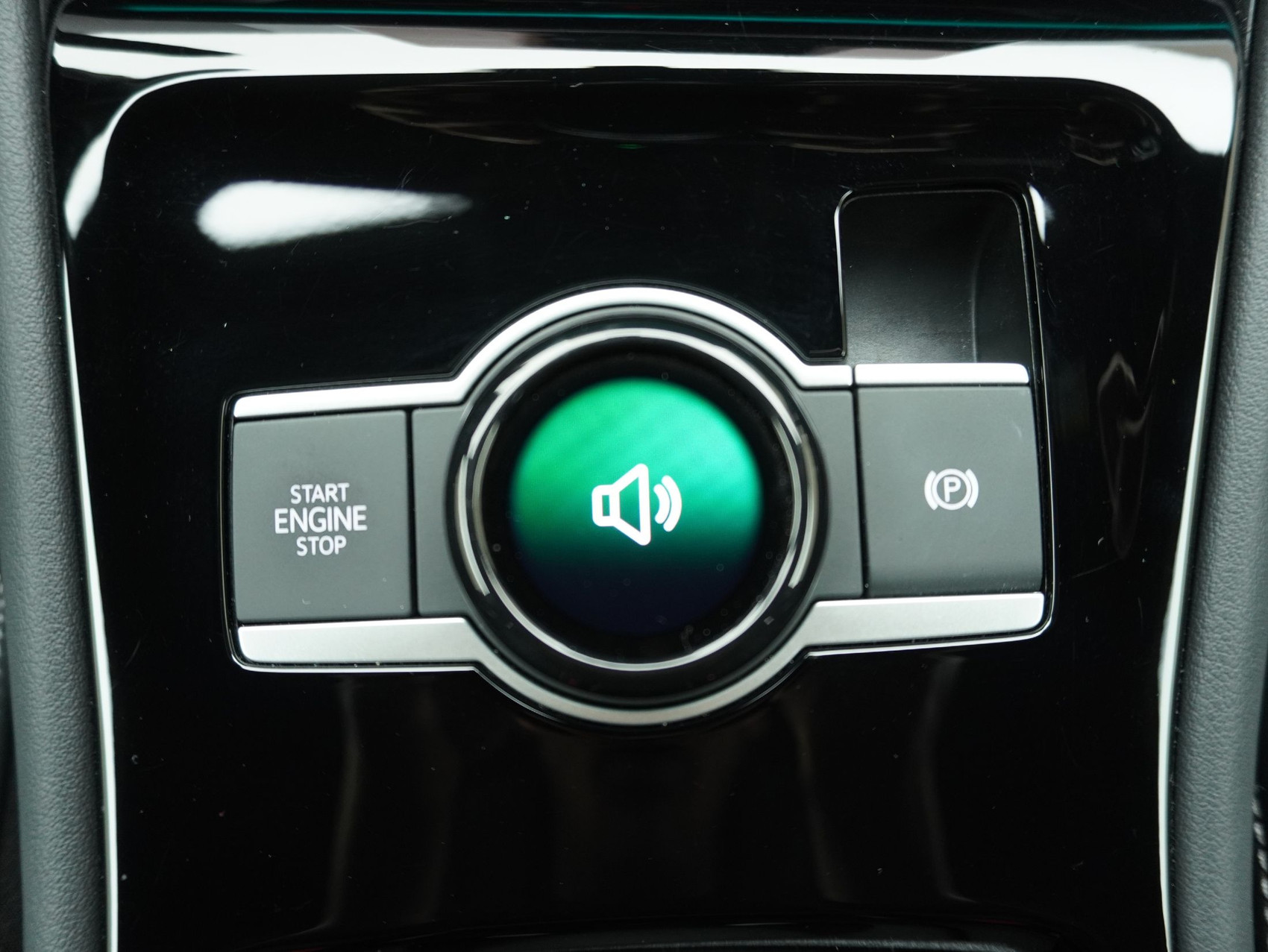 VW Tiguan 2.0 TSI DSG R-Line Black Style 4Motion (2025)