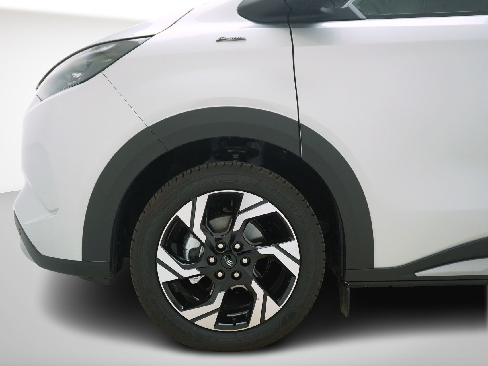 FORD Tourneo Custom L1 2.5 Plug-in-Hybrid Active