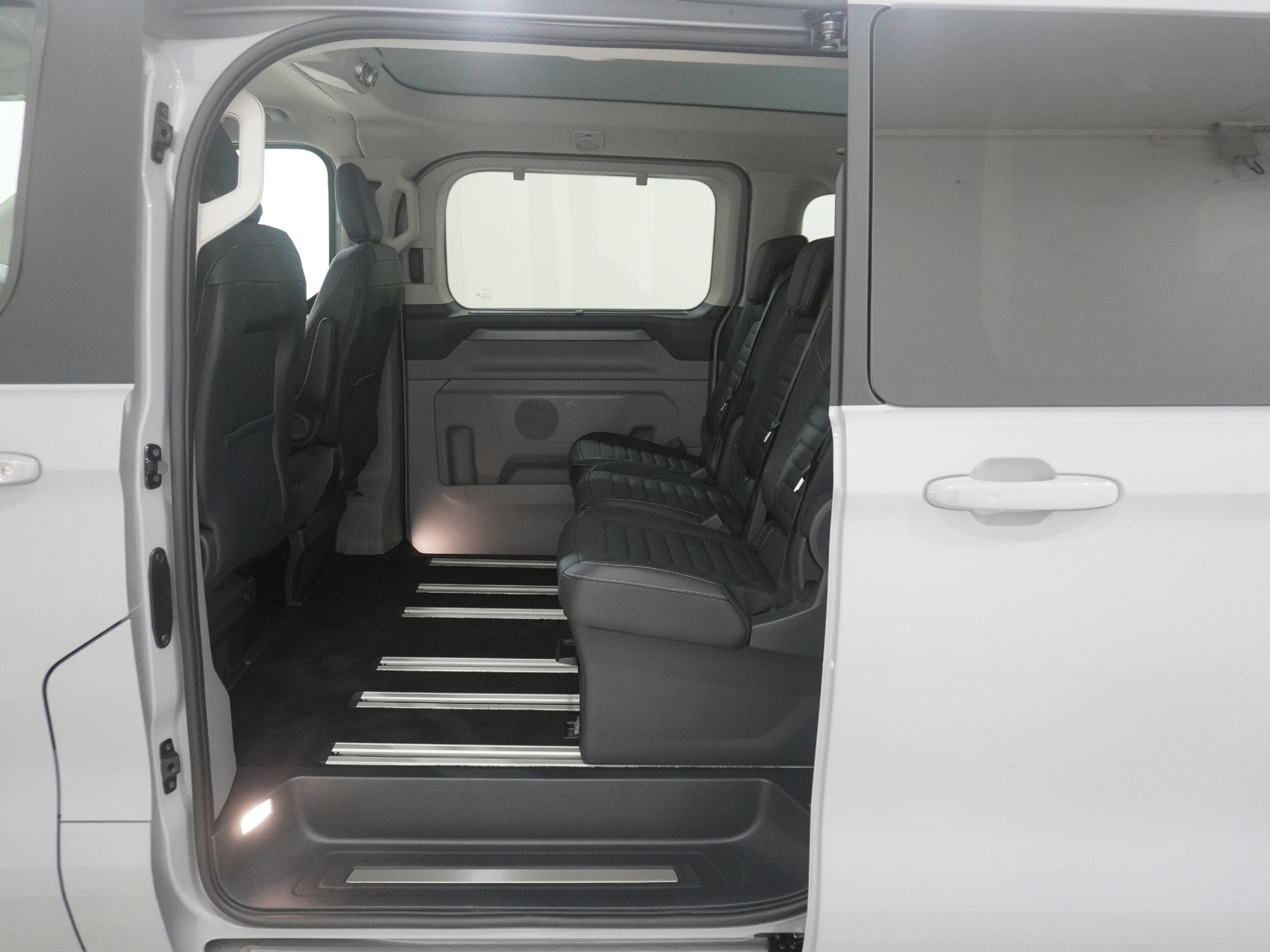 FORD Tourneo Custom 320 L1 2.0 TDCI 4×4 Titanium X