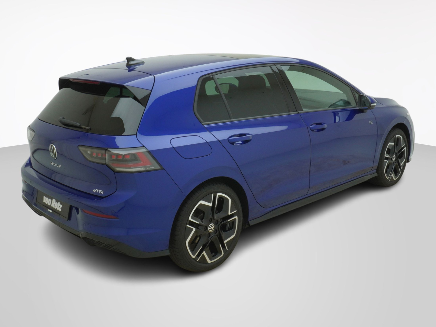 VW Golf VIII 1.5 eTSI R-Line DSG