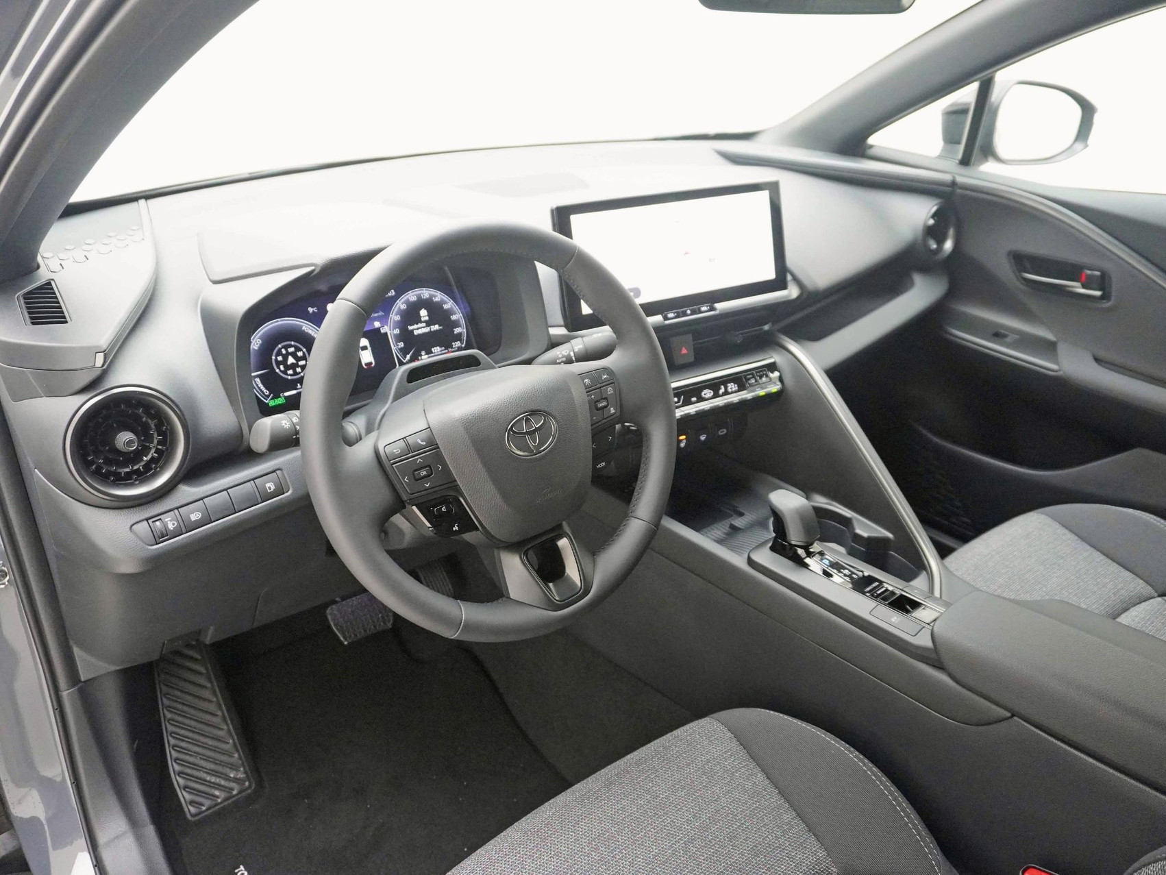 TOYOTA C-HR 2.0 HEV Swiss Edition ** 4×4 **