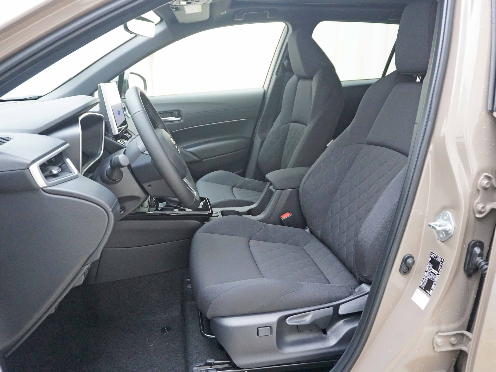 TOYOTA Corolla Cross 2.0 HSD Trend AWD-i ** mit Panorama-Glasdach **