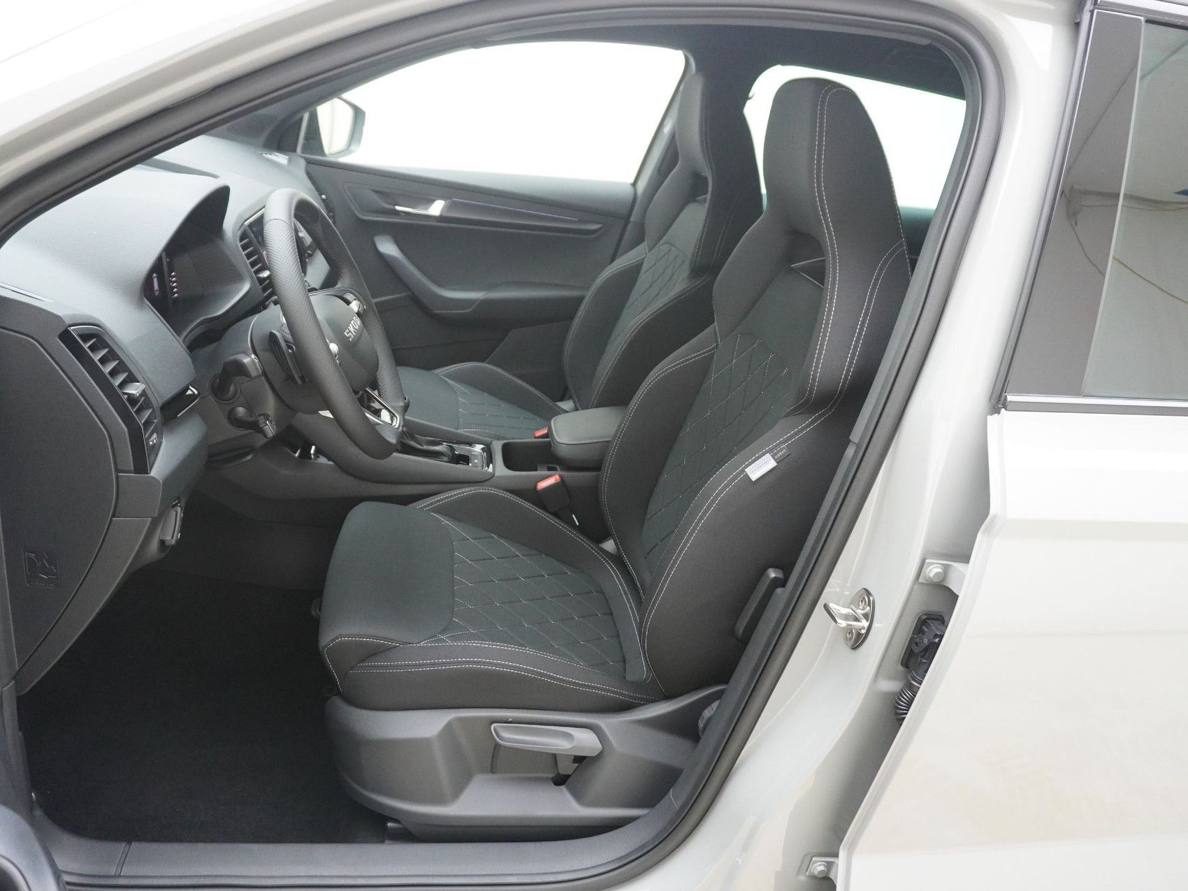 SKODA Karoq 2.0 TDI SportLine 4×4 DSG