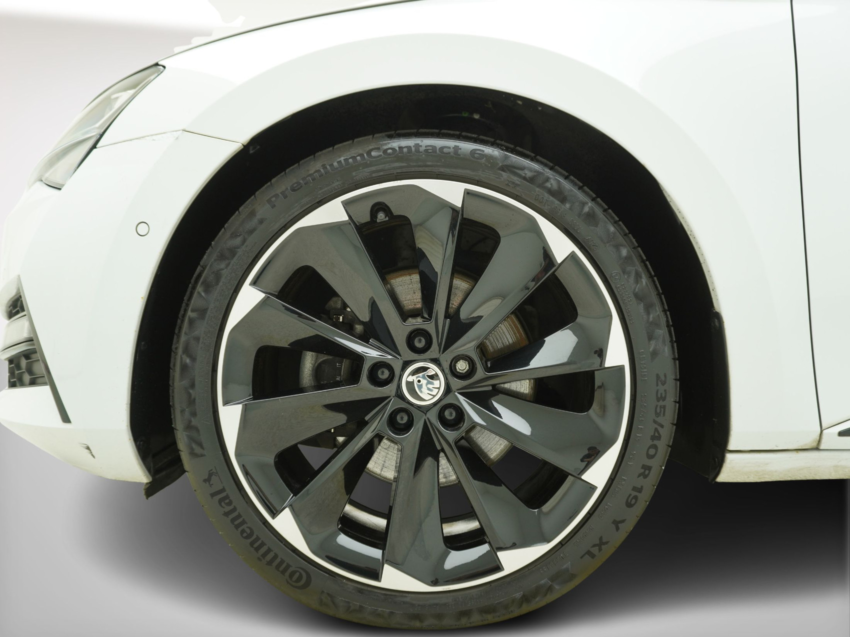 SKODA Superb Combi 1.4 TSI DSG PHEV Sport Line