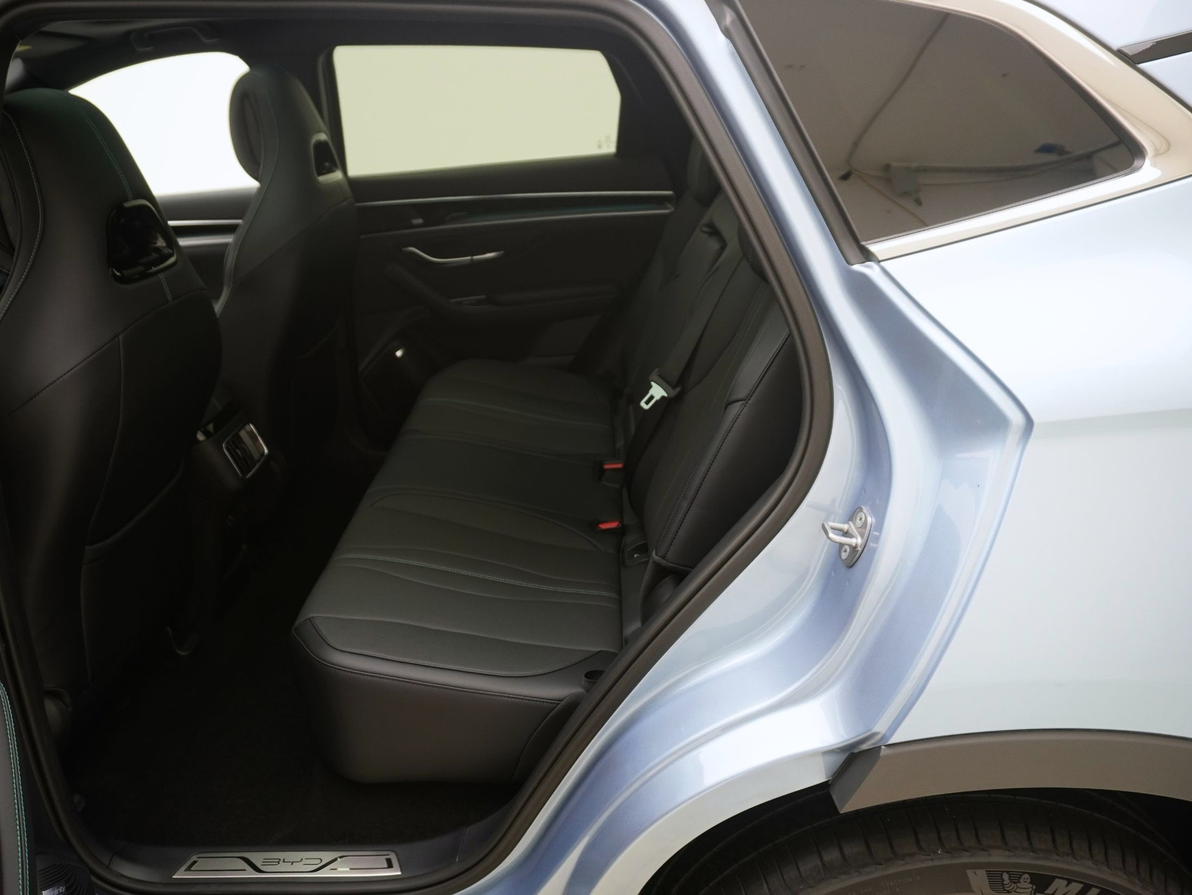 BYD Seal U DM-i Design AWD