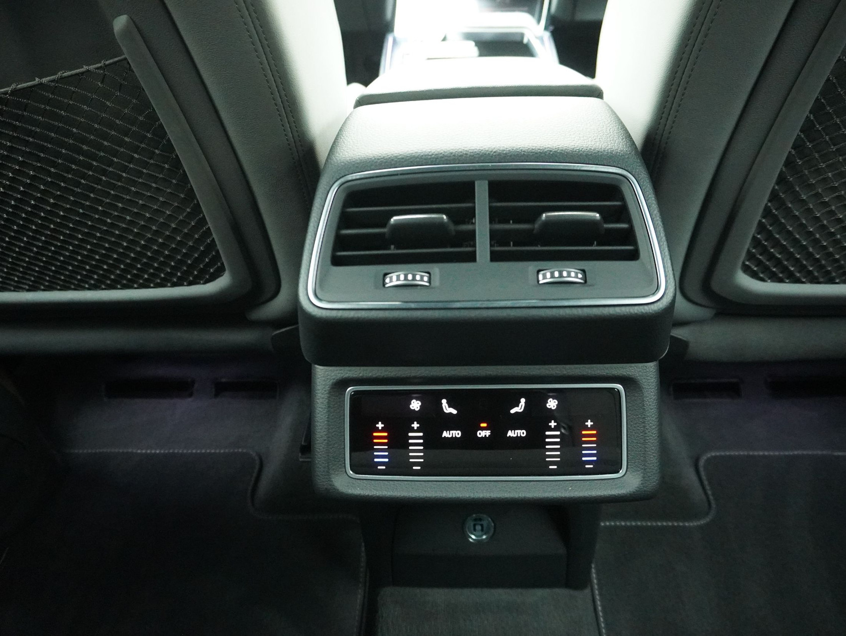 AUDI e-tron S quattro