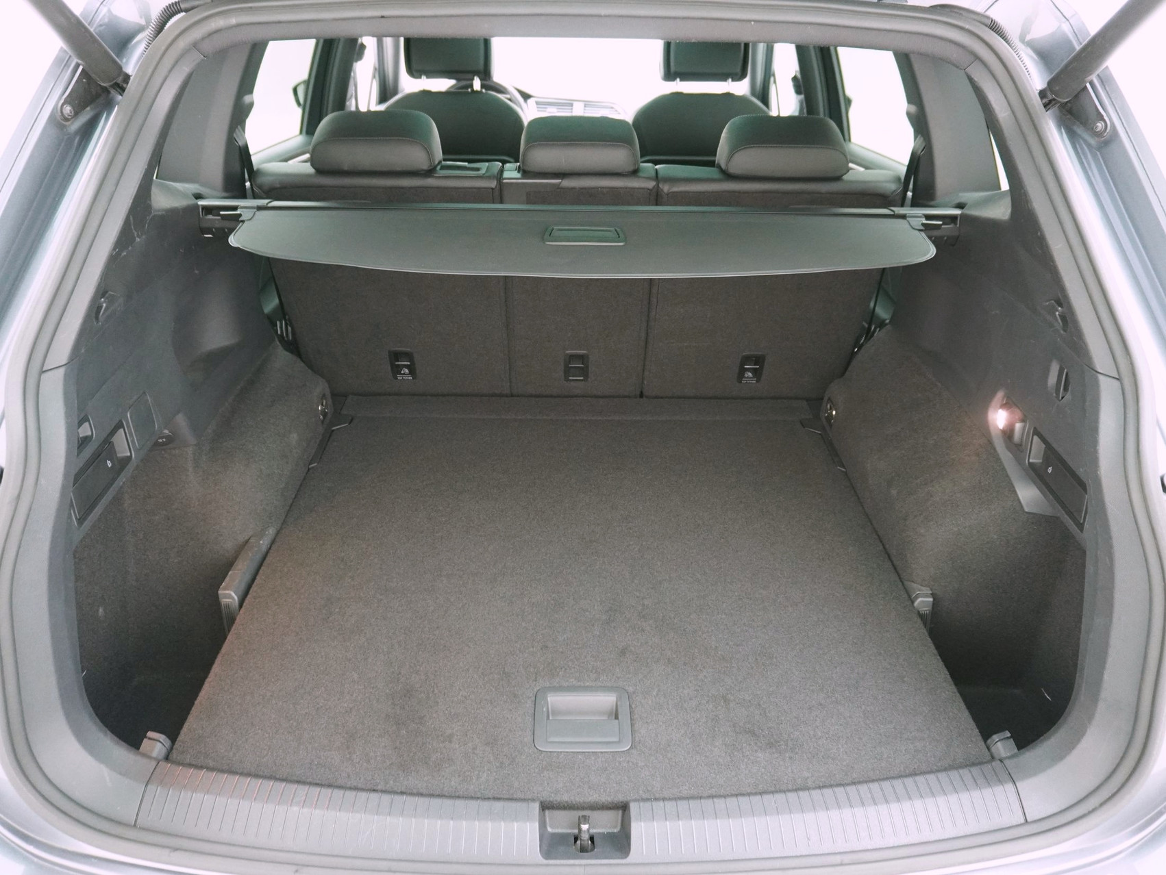 VW Tiguan Allspace 2.0 TSI DSG R-Line 4Motion