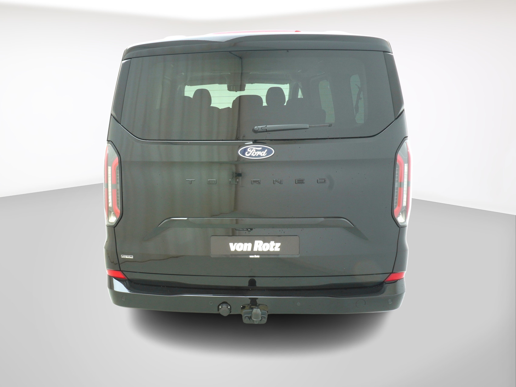FORD Tourneo Custom L2 2.5 Plug-in-Hybrid Titanium X