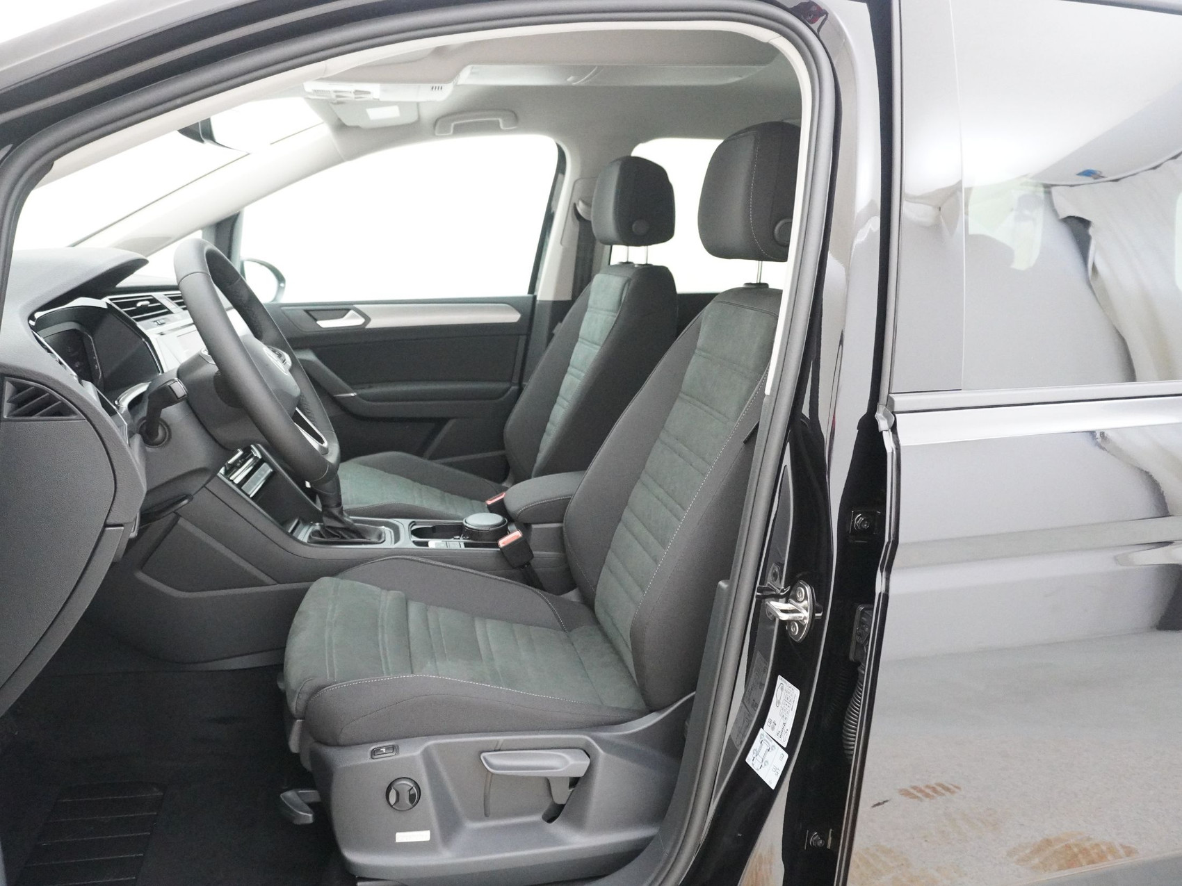 VW Touran 1.5 TSI R-Line DSG