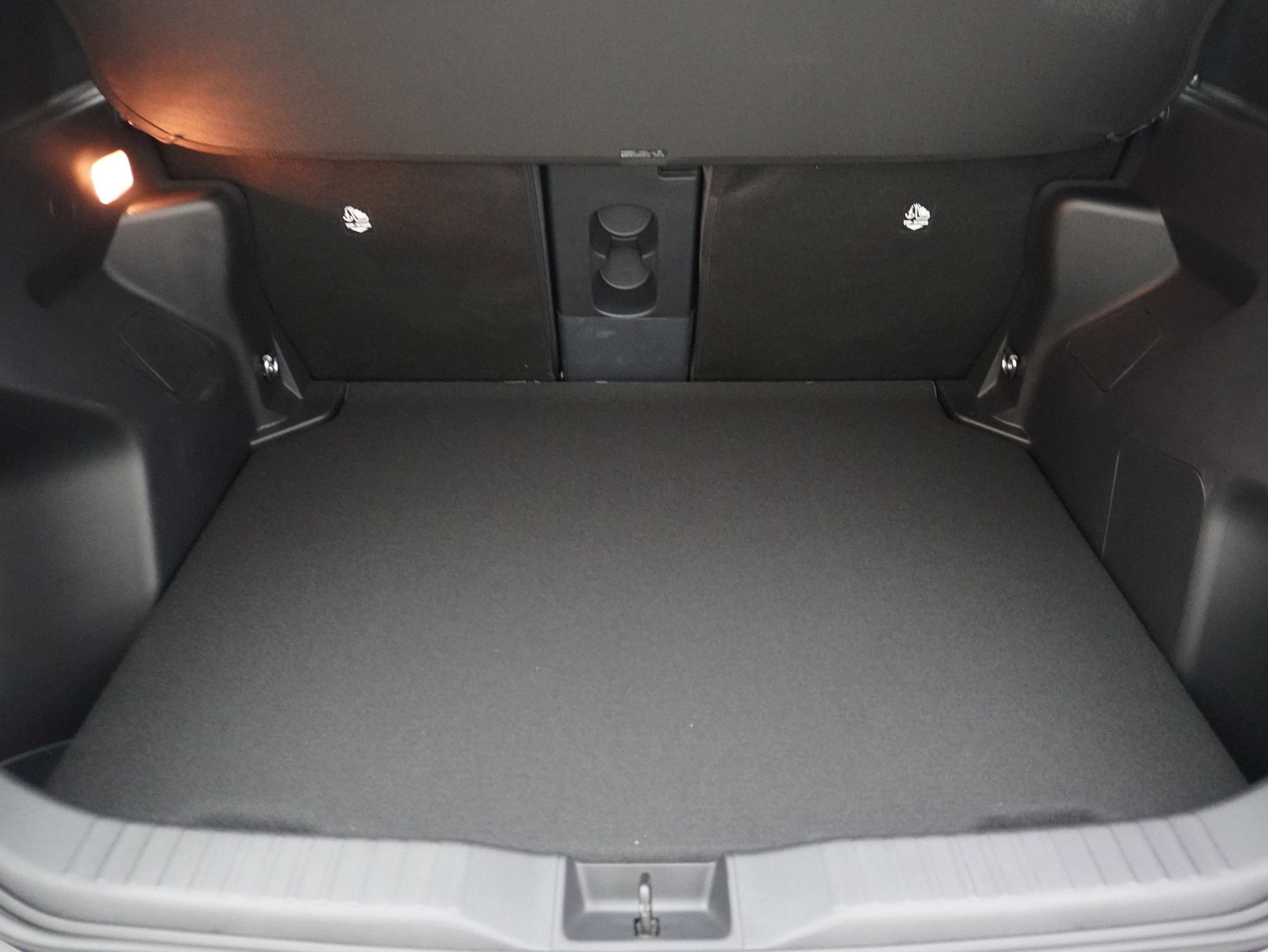 TOYOTA Yaris Cross 1.5 VVT-i HSD Trend AWD-i ** 4×4 **