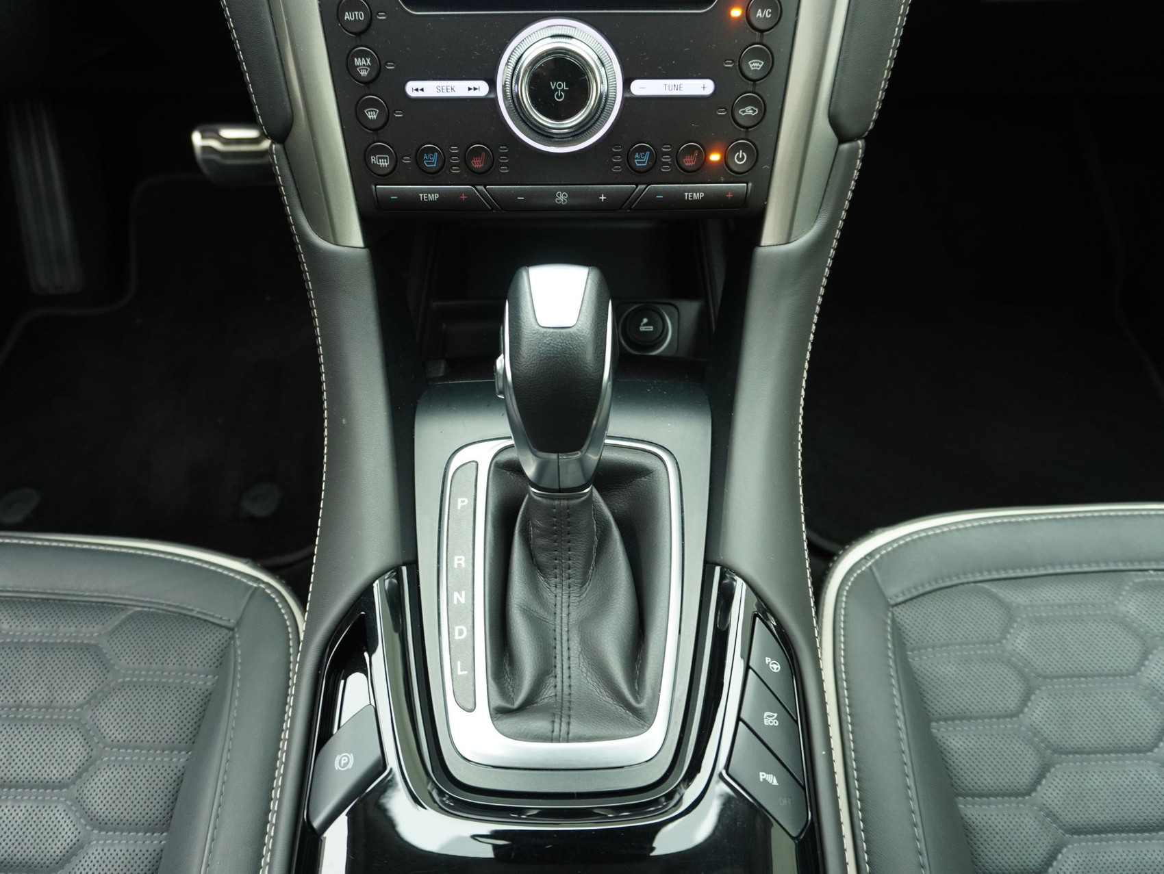 FORD Mondeo Station Wagon 2.0 HEV Vignale