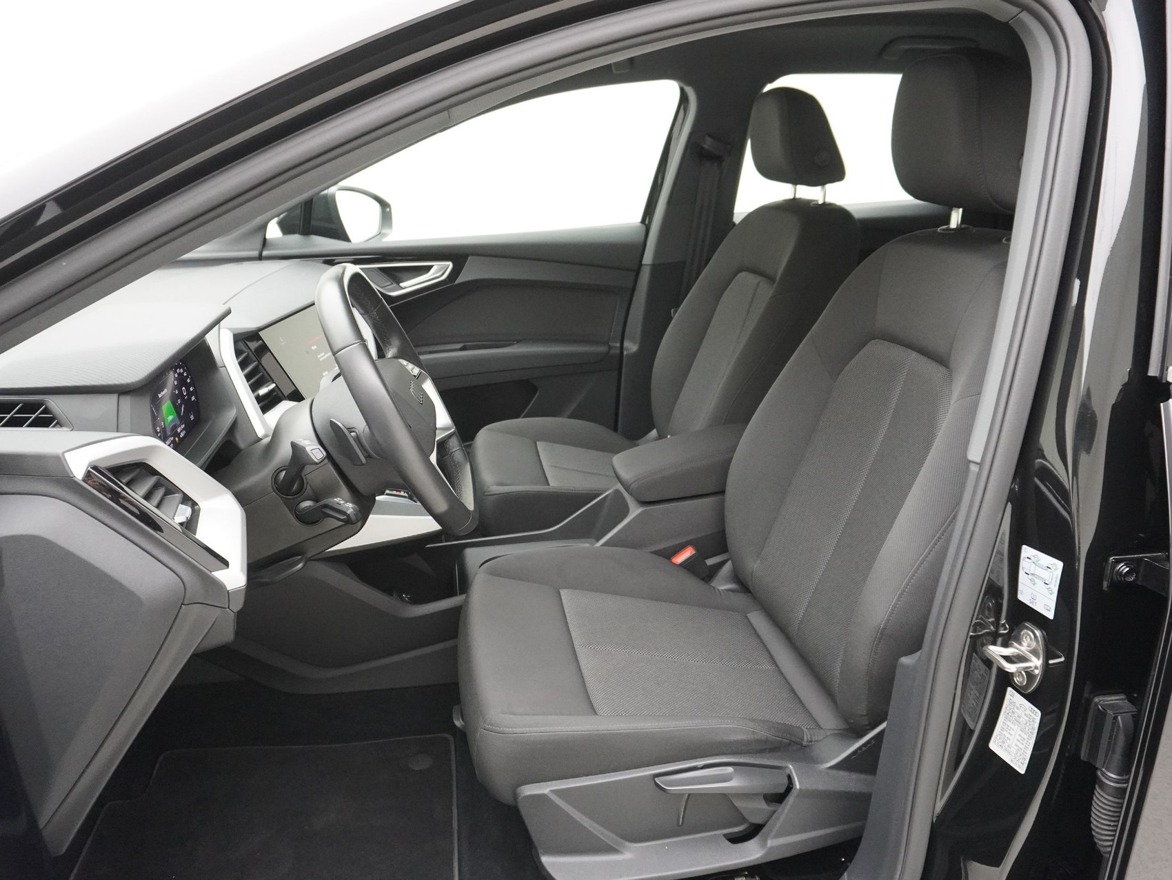 AUDI Q4 e-tron 50 quattro